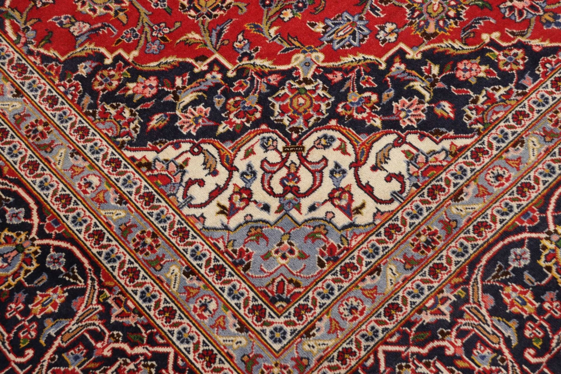 Handgeknüpfter Kashan Perserteppich 245 × 351 cm
