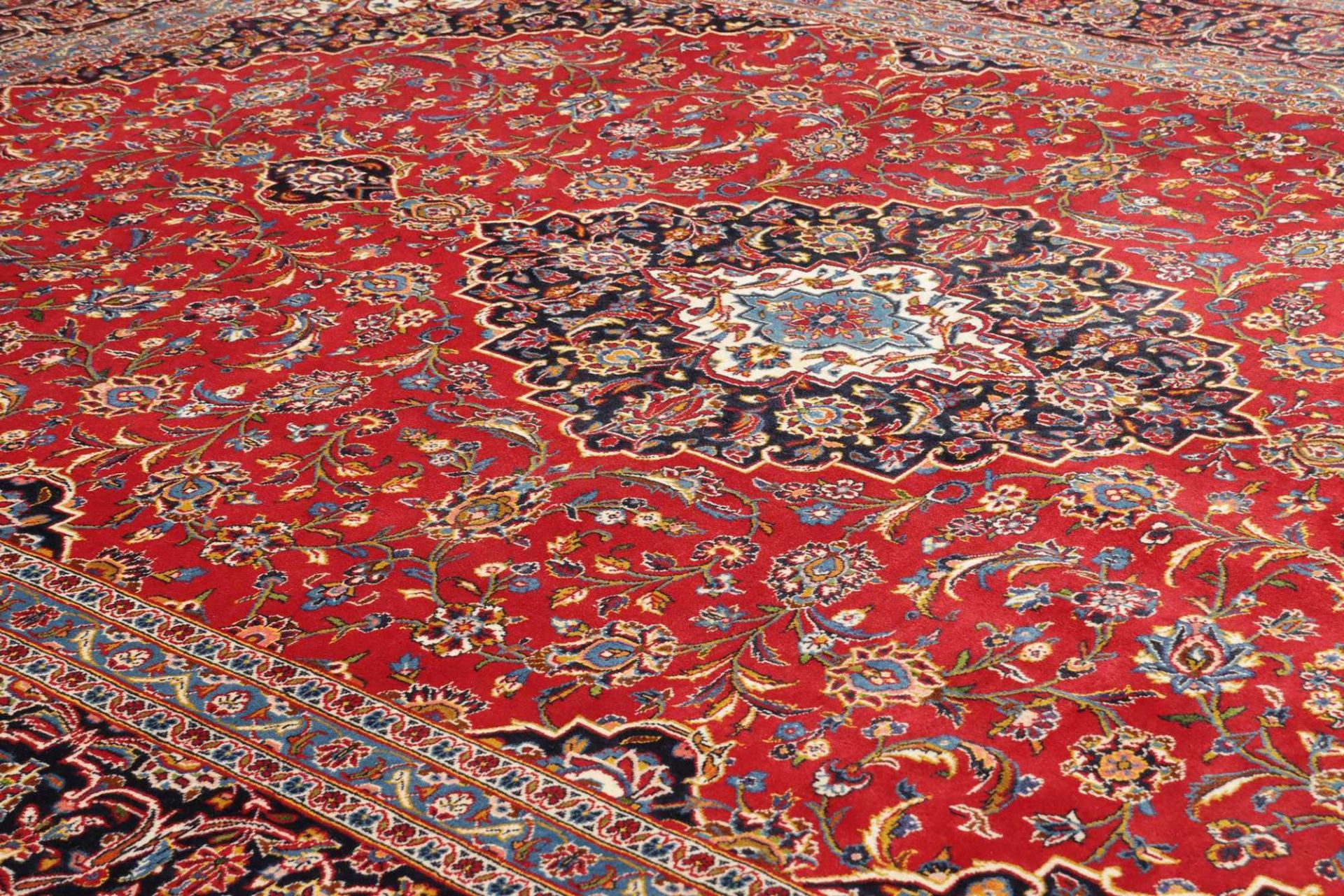Handgeknüpfter Kashan Perserteppich 253 × 354 cm
