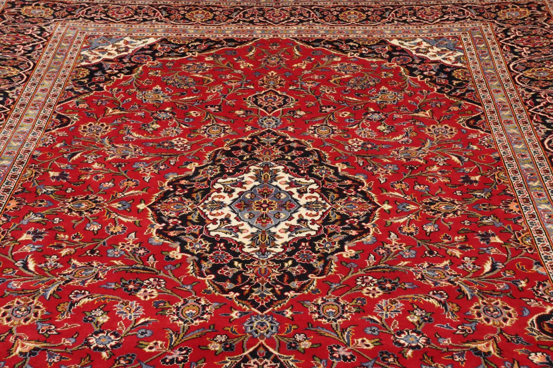 Handgeknüpfter Kashan Perserteppich 249 × 349 cm