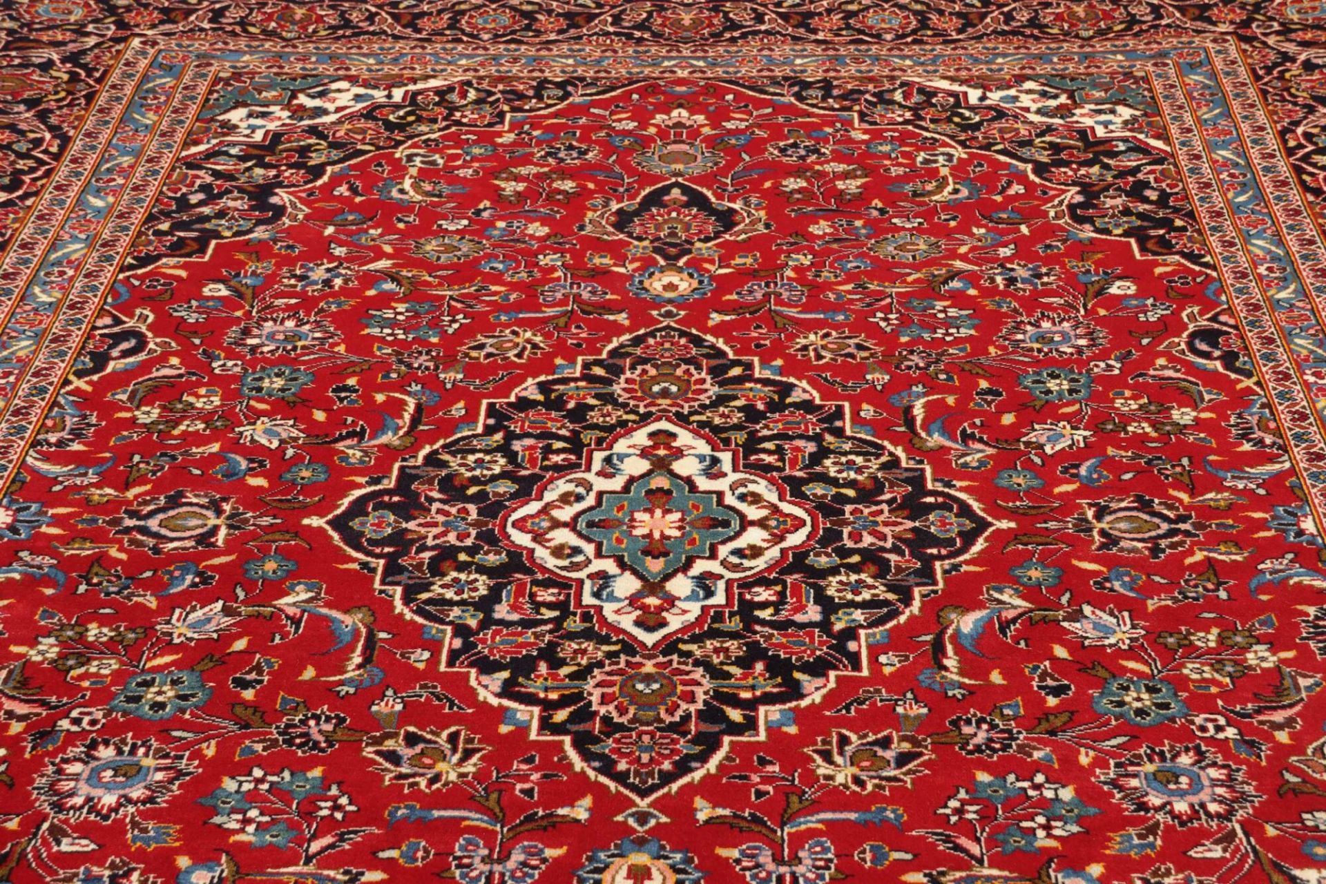 Kashan Perserteppich aus Iran, 248 × 352 cm