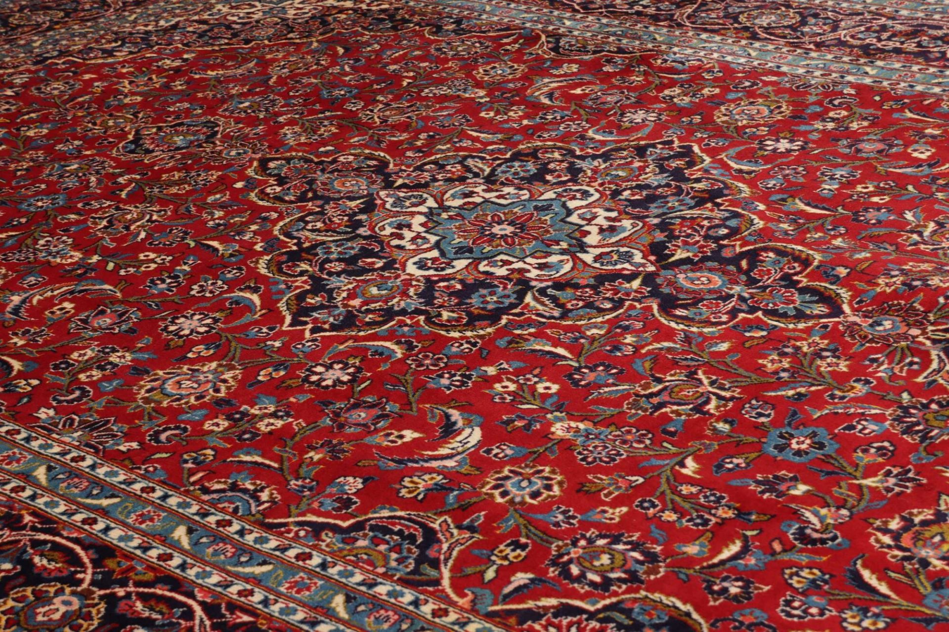 Handgeknüpfter Kashan Perserteppich 257 × 372 cm