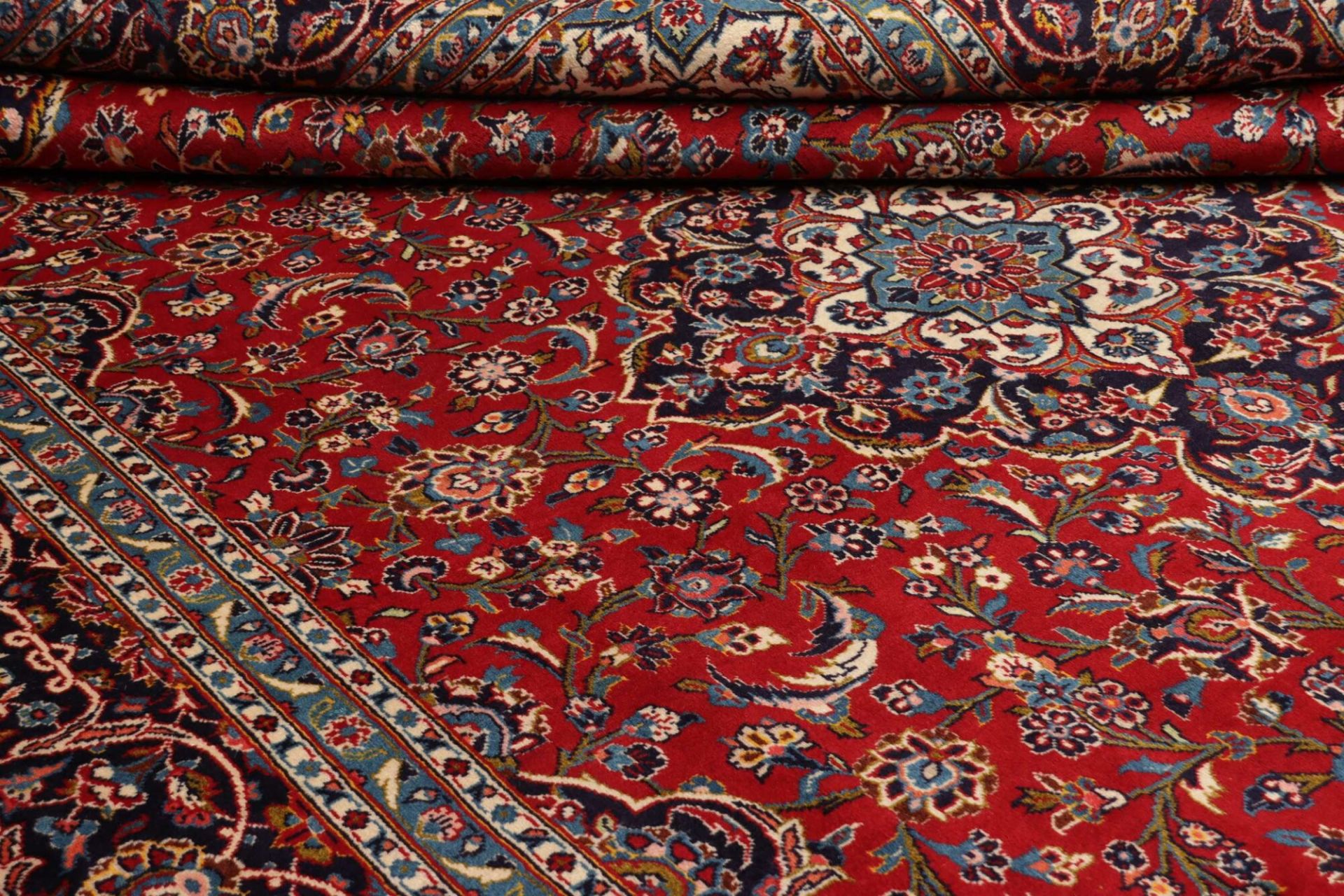 Handgeknüpfter Kashan Perserteppich 257 × 372 cm