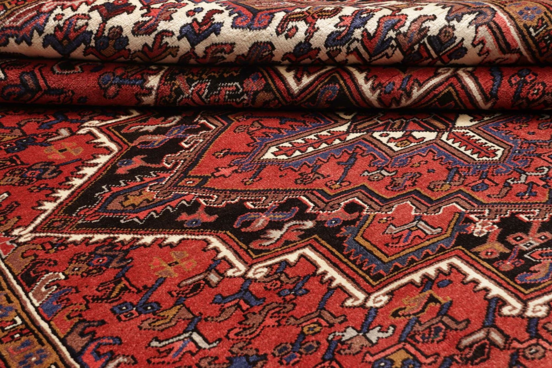 perserteppich-heriz-241-x-332-cm-schurwolle-handgeknupft-rustikal-19 Handgeknüpfter Heriz Perserteppich 241 × 332 cm