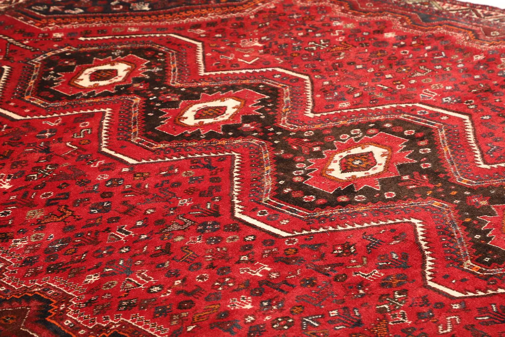 Shiraz Perserteppich 236 × 336 cm aus Wolle, handgeknüpft