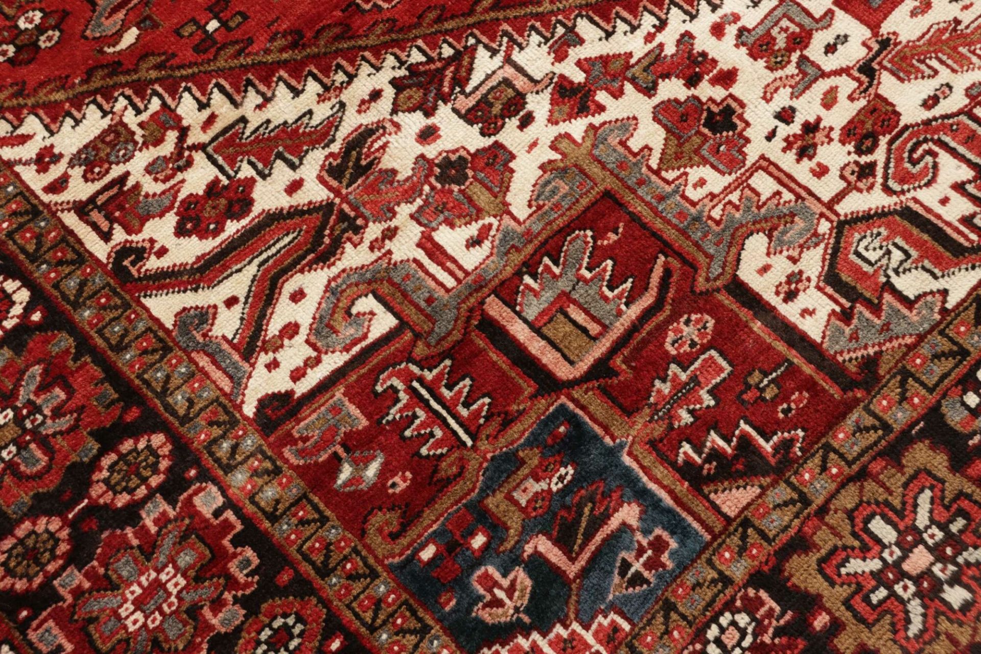 Heriz Perserteppich 251 × 355 cm aus Wolle, handgeknüpft