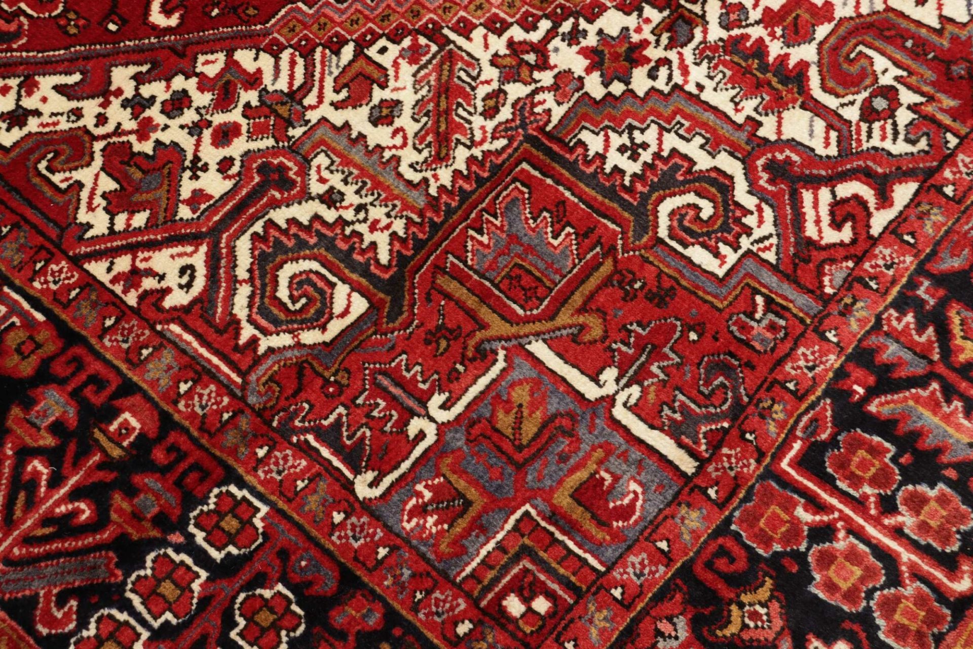 Heriz Perserteppich aus Iran, 247 × 354 cm