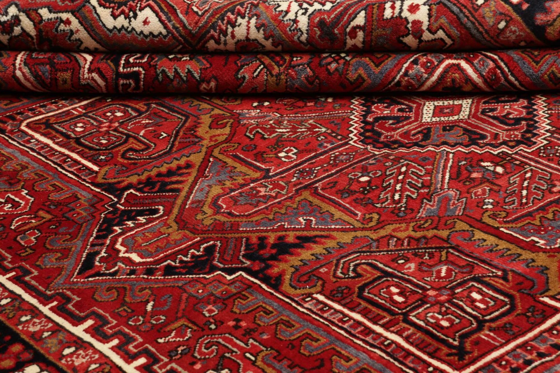 Heriz Perserteppich aus Iran, 247 × 354 cm