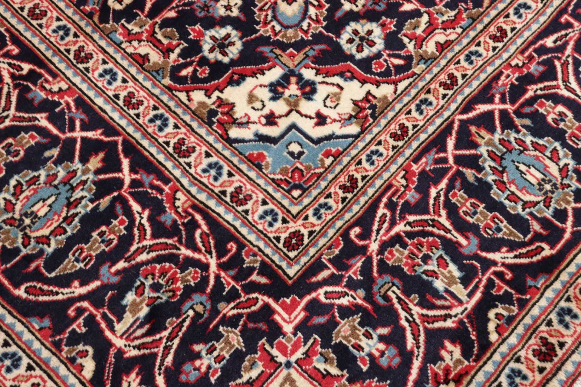 Kashan Perserteppich aus Iran, 247 × 344 cm