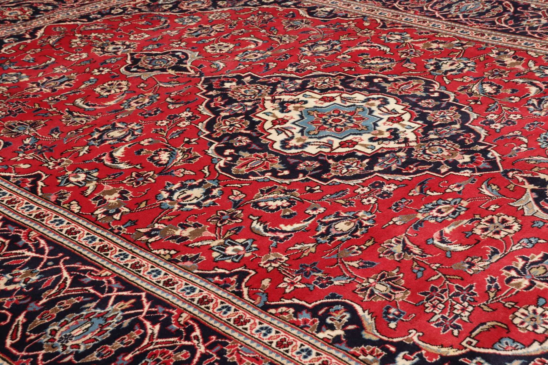 Kashan Perserteppich aus Iran, 247 × 344 cm