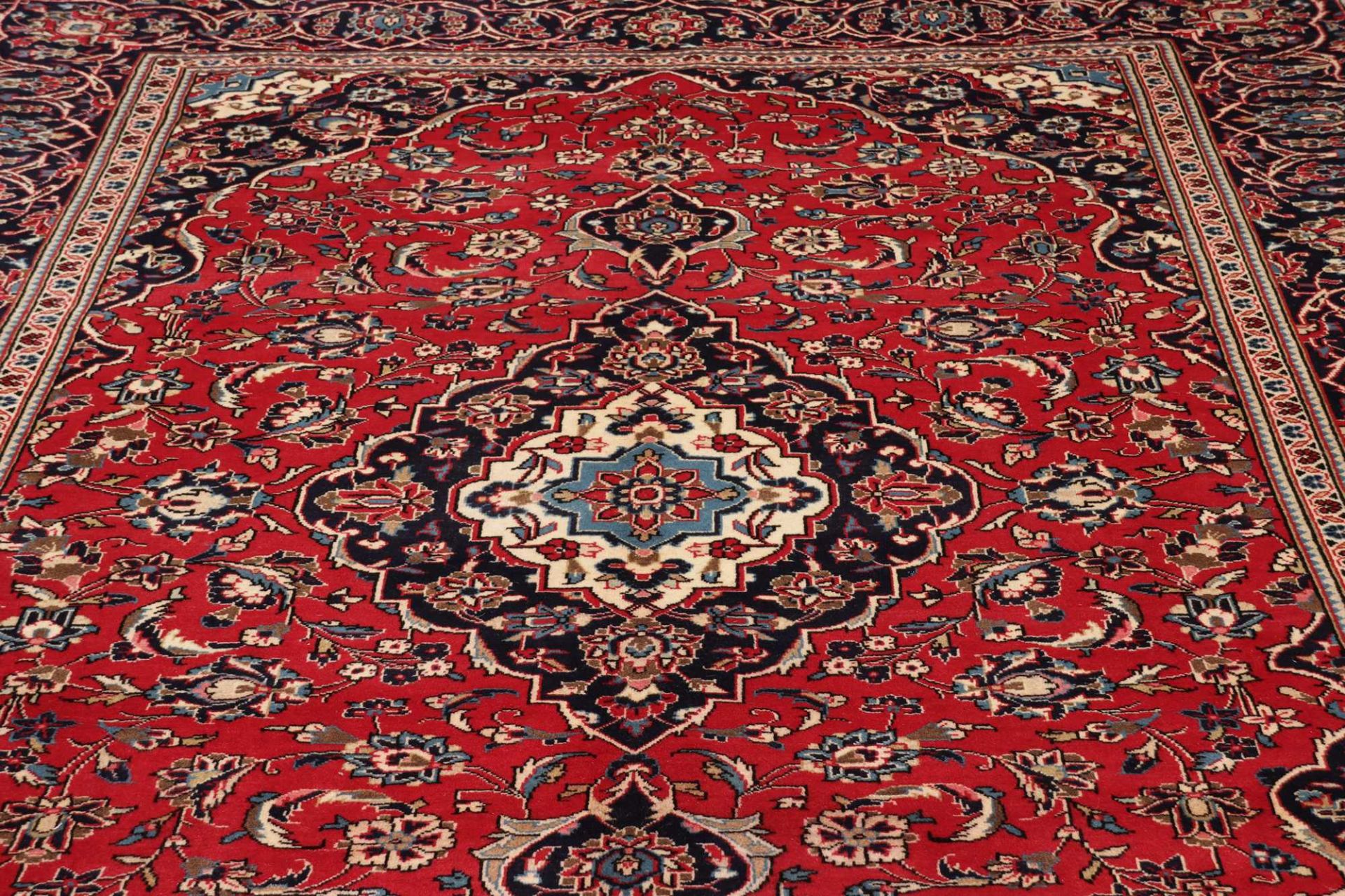 Kashan Perserteppich aus Iran, 247 × 344 cm