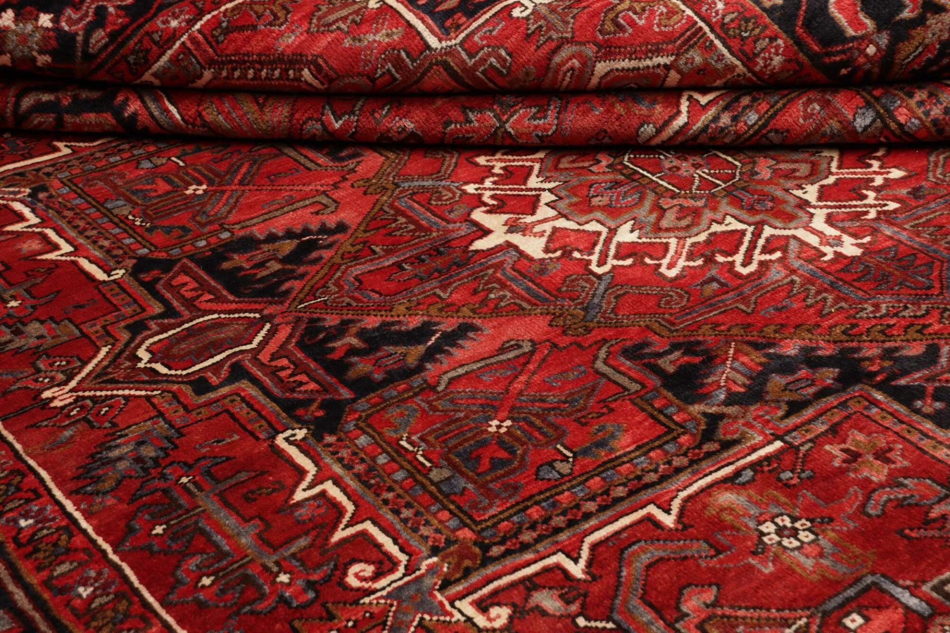 Heriz Perserteppich aus Iran, 246 × 329 cm