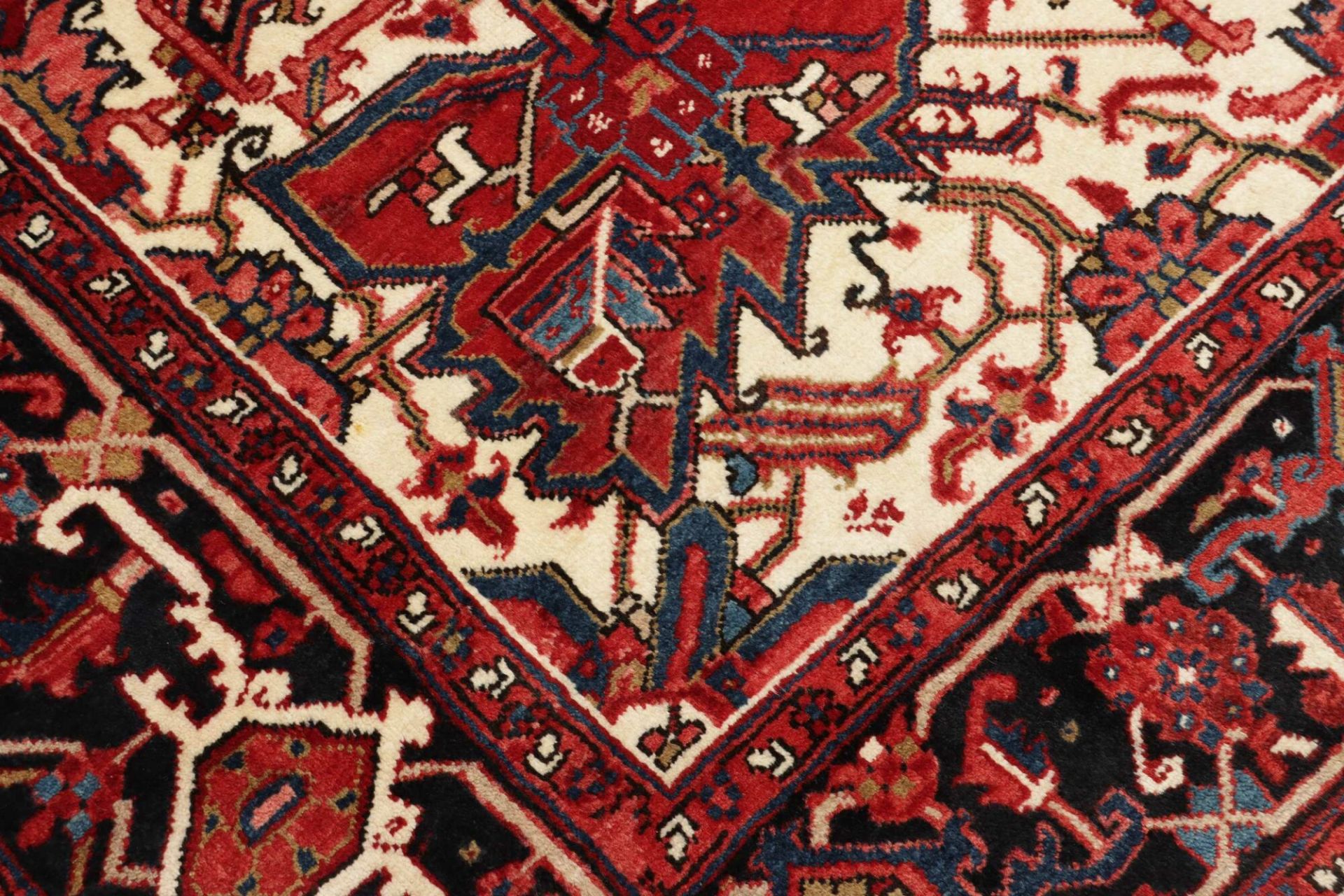 perserteppich-heriz-258-x-339-cm-schurwolle-handgeknupft-rustikal-13 Heriz Perserteppich aus Iran, 258 × 339 cm