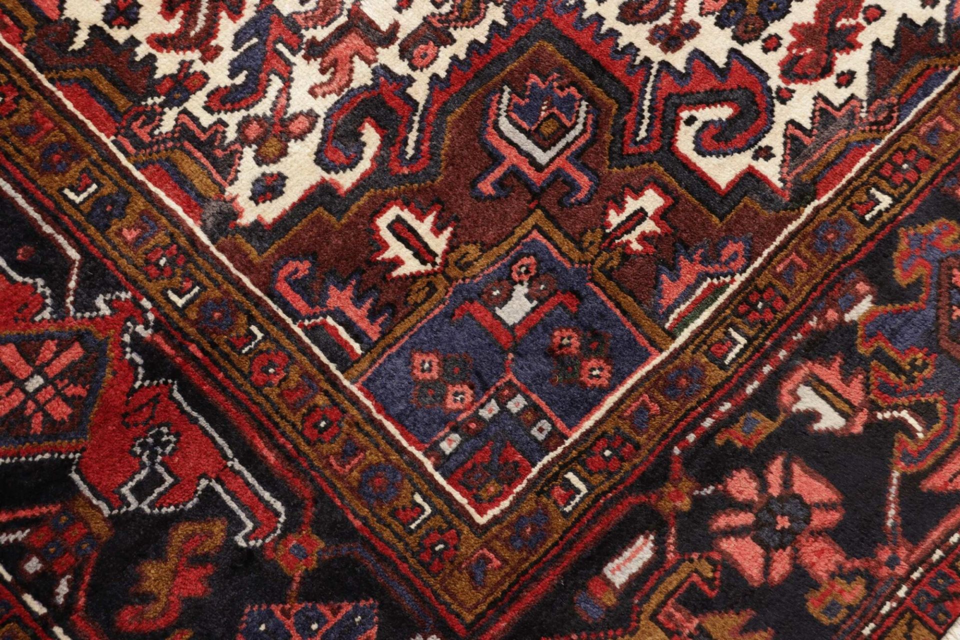 perserteppich-heriz-247-x-337-cm-schurwolle-handgeknupft-rustikal-12 Handgeknüpfter Heriz Perserteppich 247 × 337 cm
