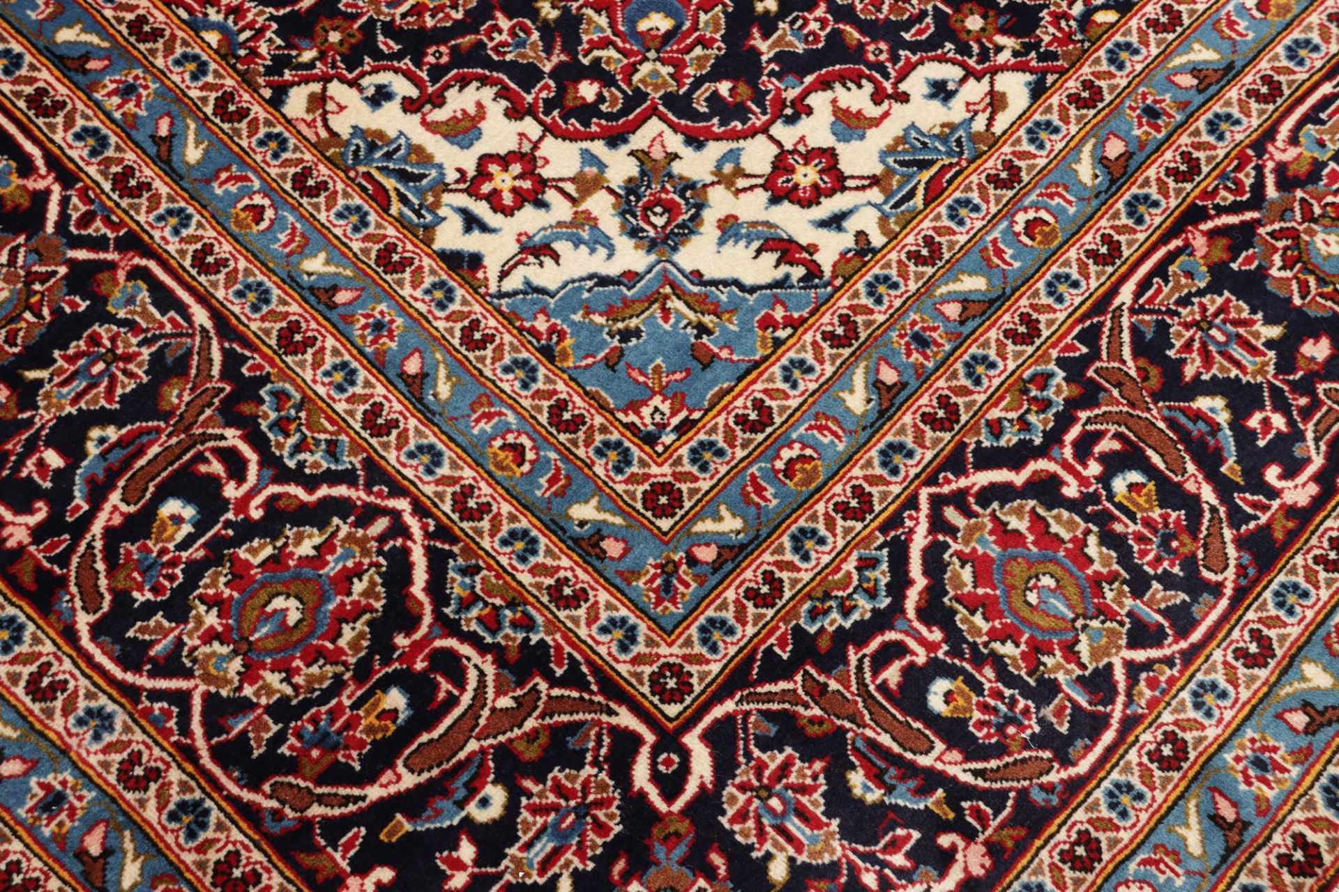Kashan Perserteppich aus Iran, 245 × 364 cm