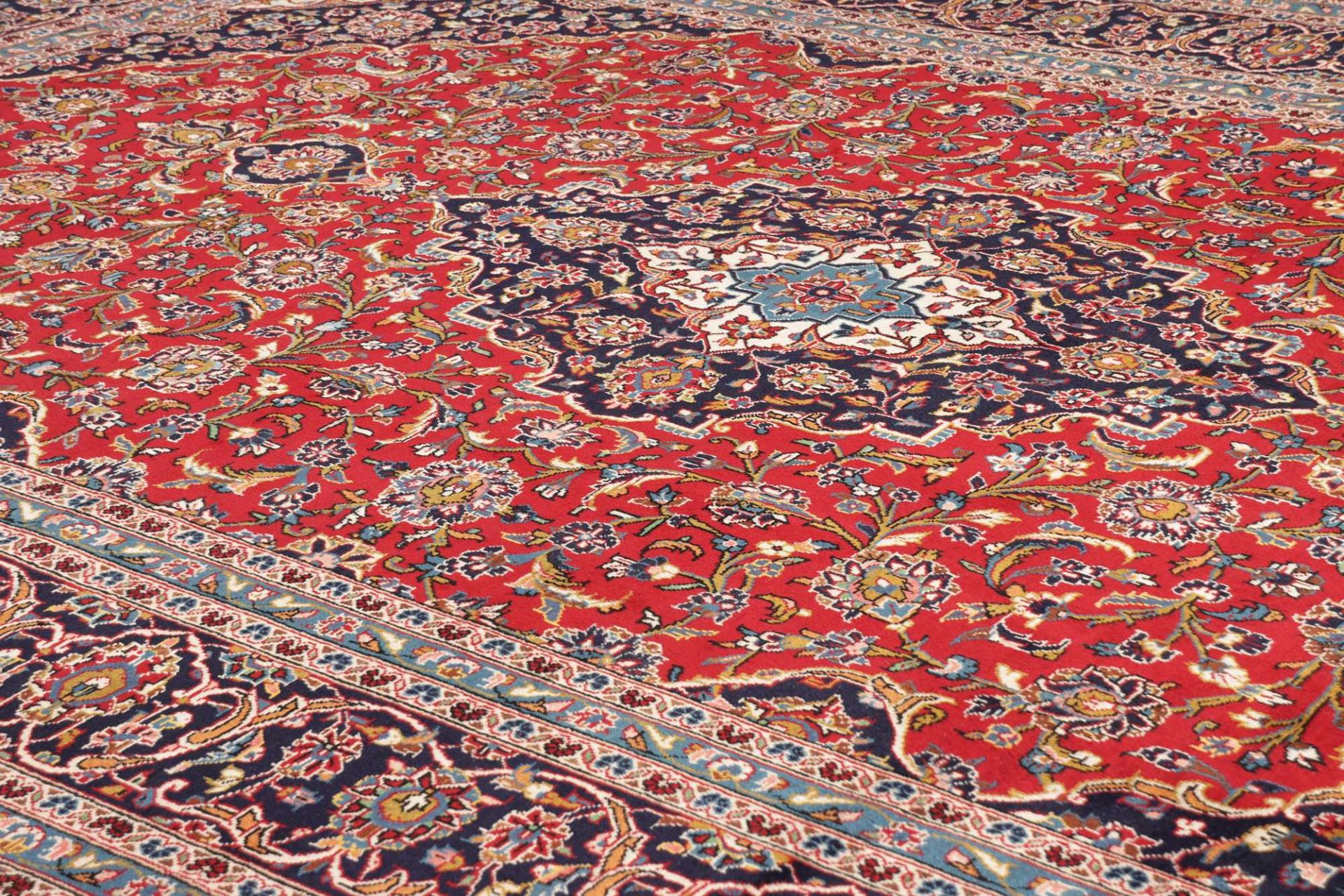 Kashan Perserteppich aus Iran, 245 × 359 cm