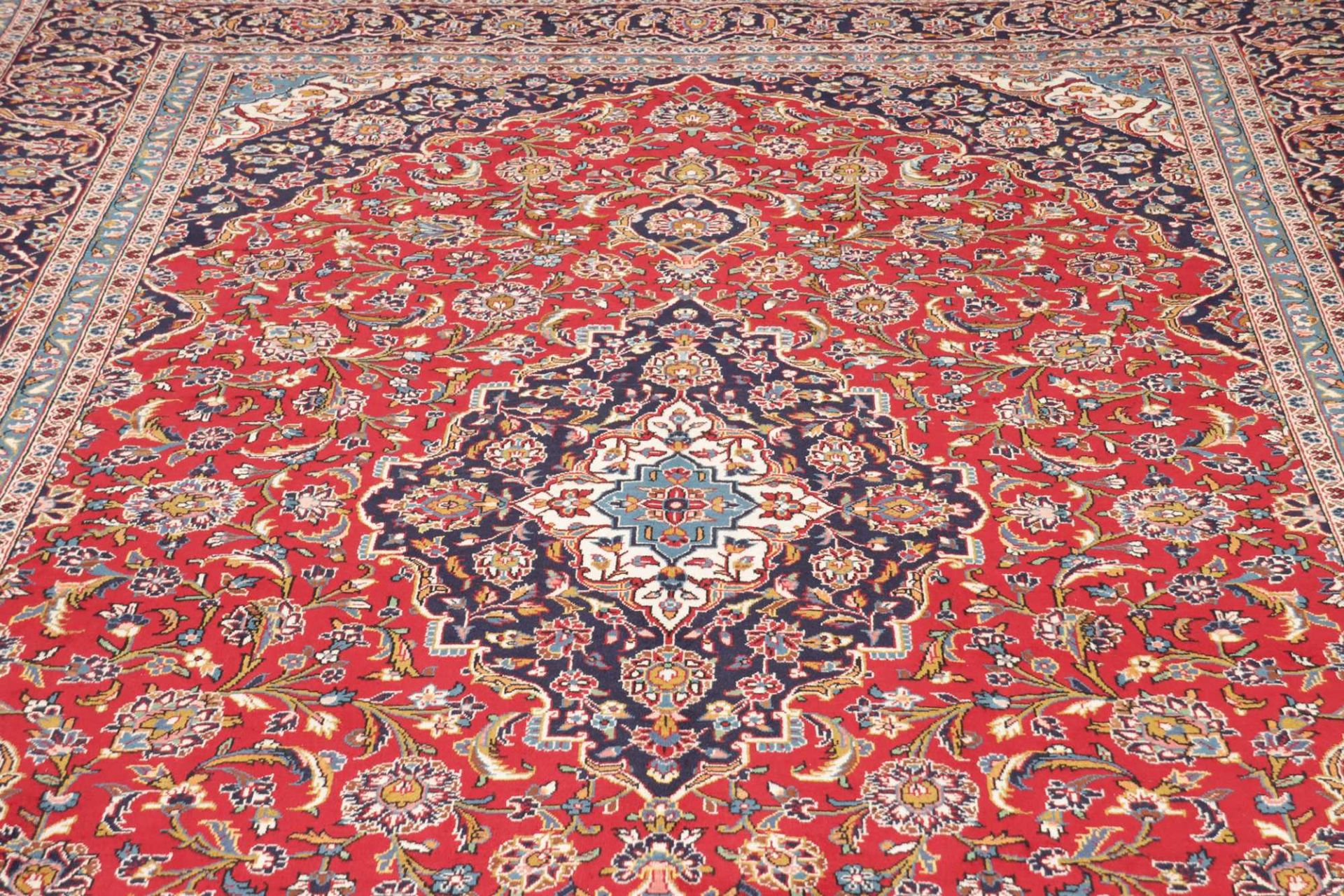 Kashan Perserteppich aus Iran, 245 × 359 cm