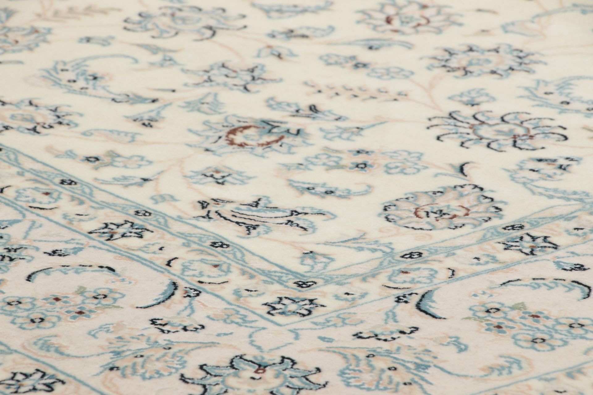 perserteppich-isfahan-198-x-290-cm-schurwolle-seide-handgeknupft-3 Isfahan Perserteppich aus Iran, 198 × 290 cm