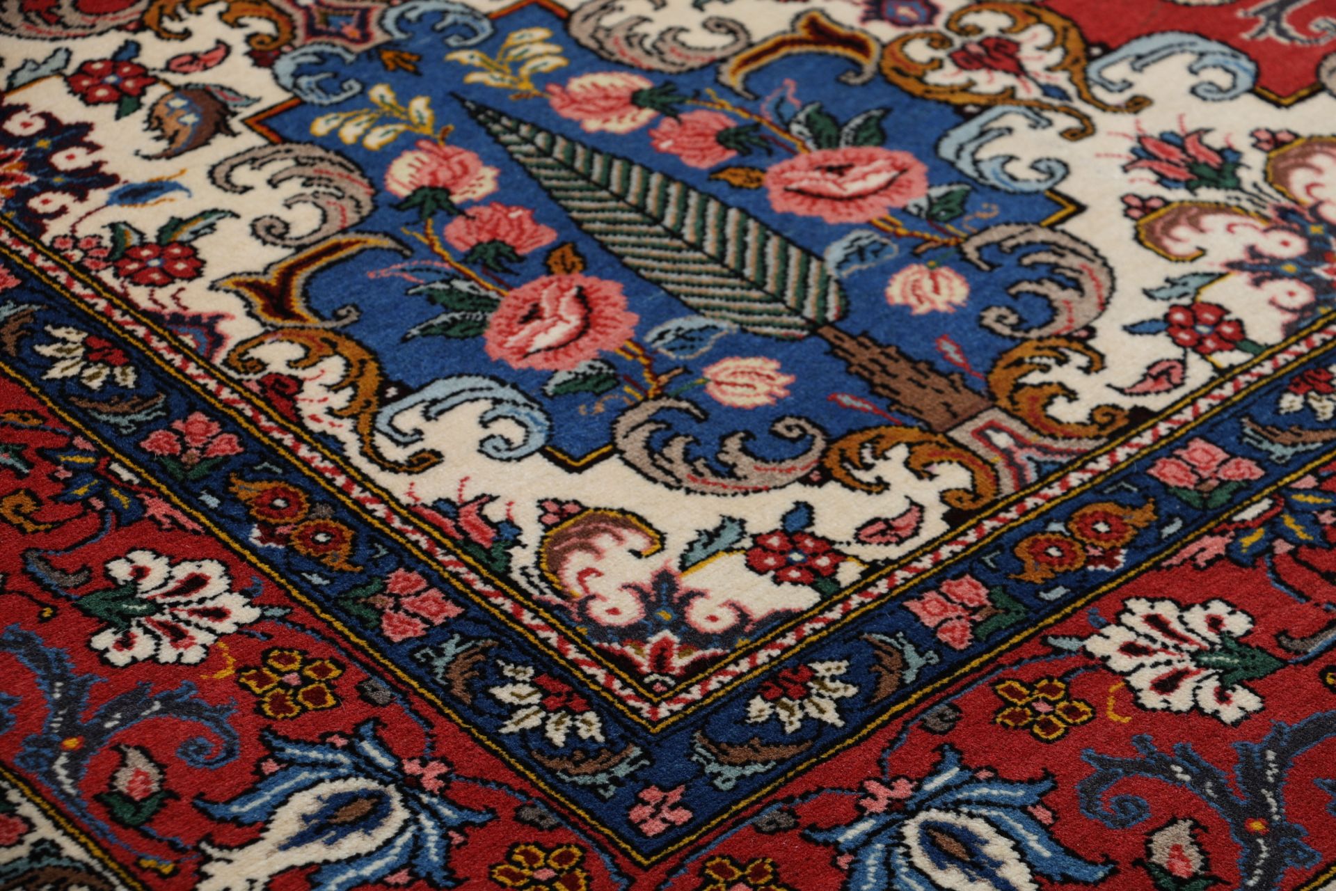 Bakhtiari Perserteppich aus Iran, 208 × 325 cm