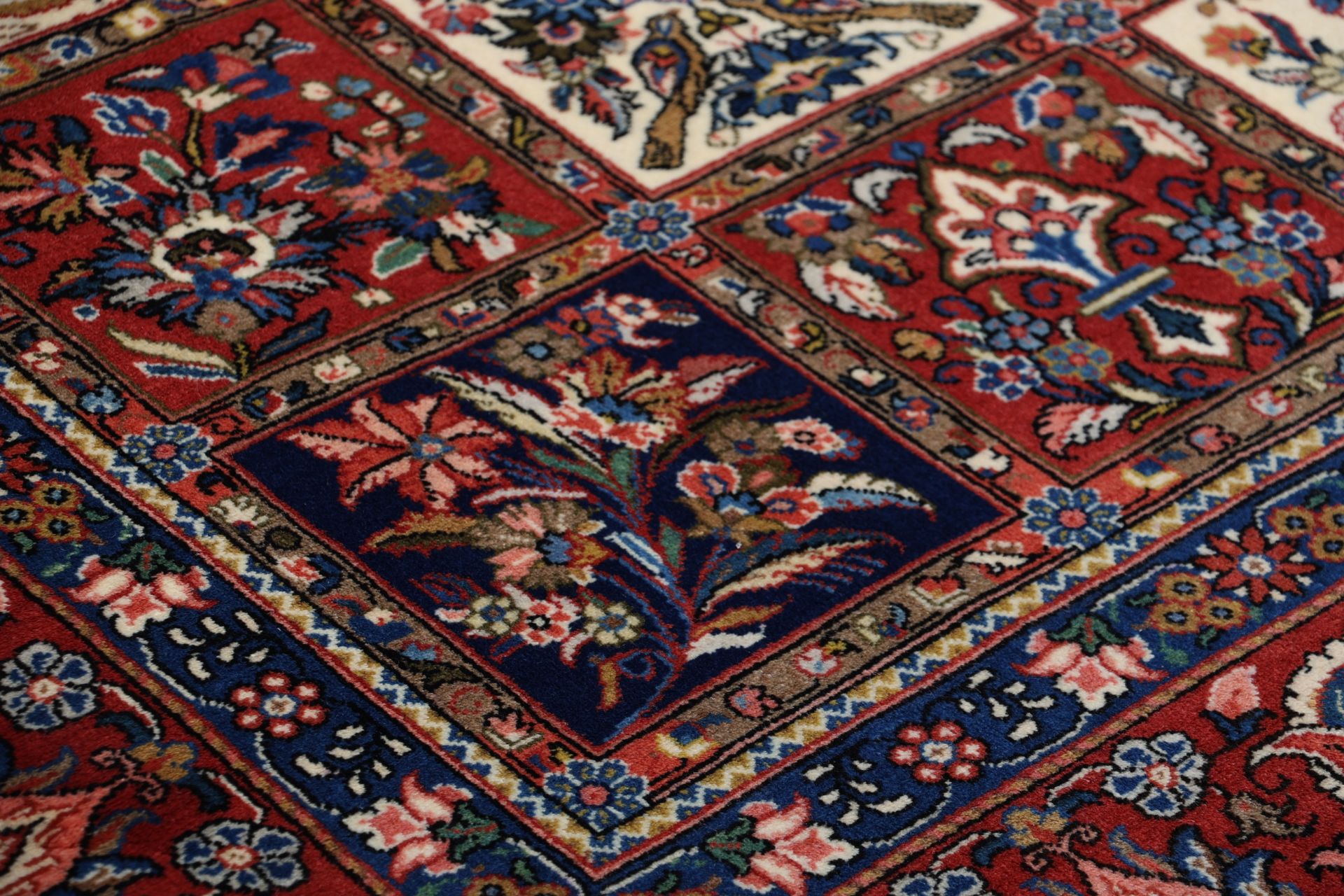 Bakhtiari Perserteppich aus Iran, 202 × 300 cm