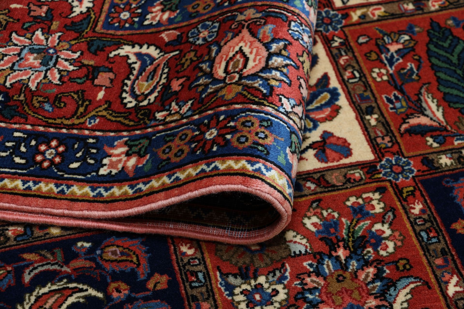 Bakhtiari Perserteppich aus Iran, 202 × 300 cm