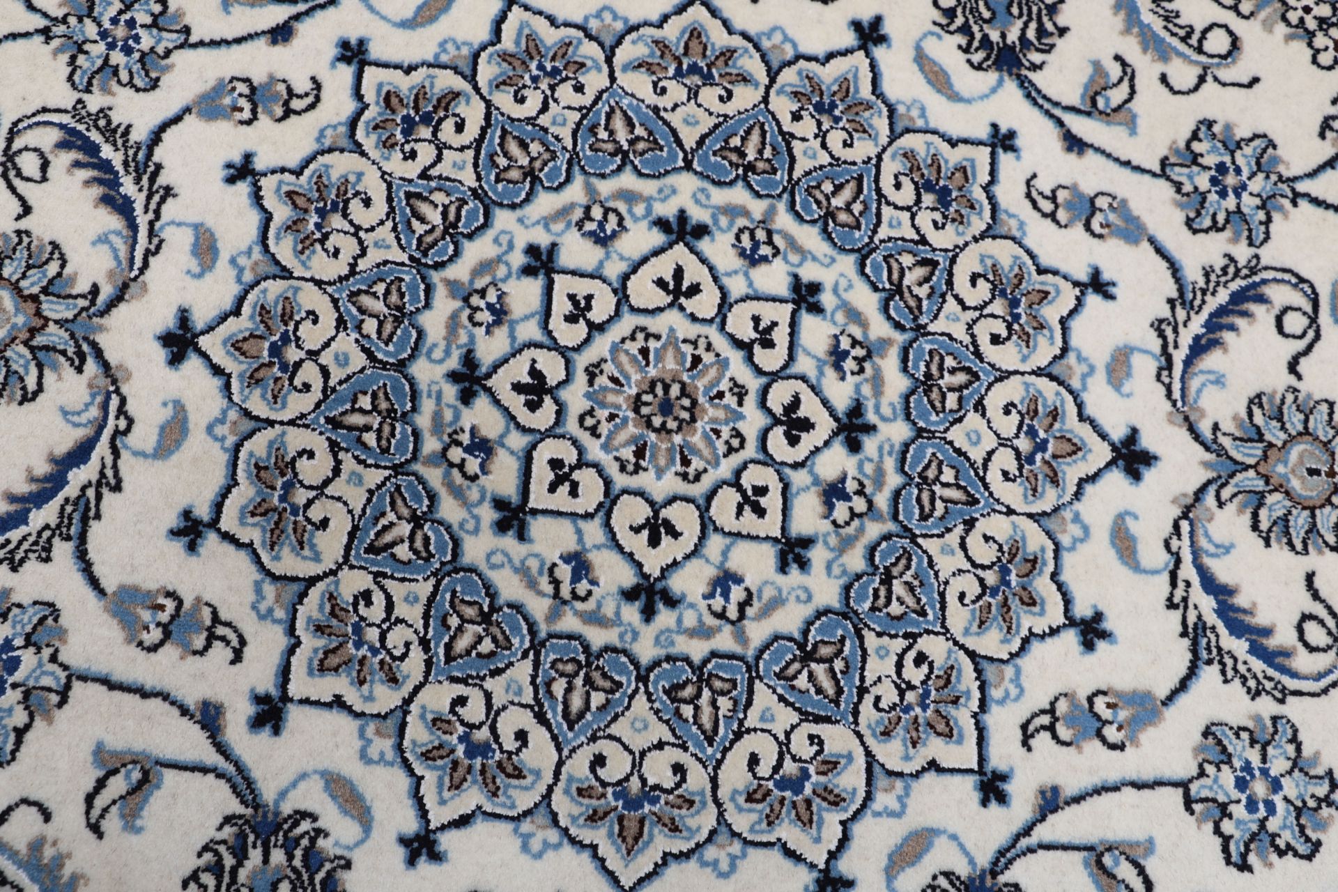 Handgeknüpfter Nain Perserteppich, 200 × 293 cm, Wolle