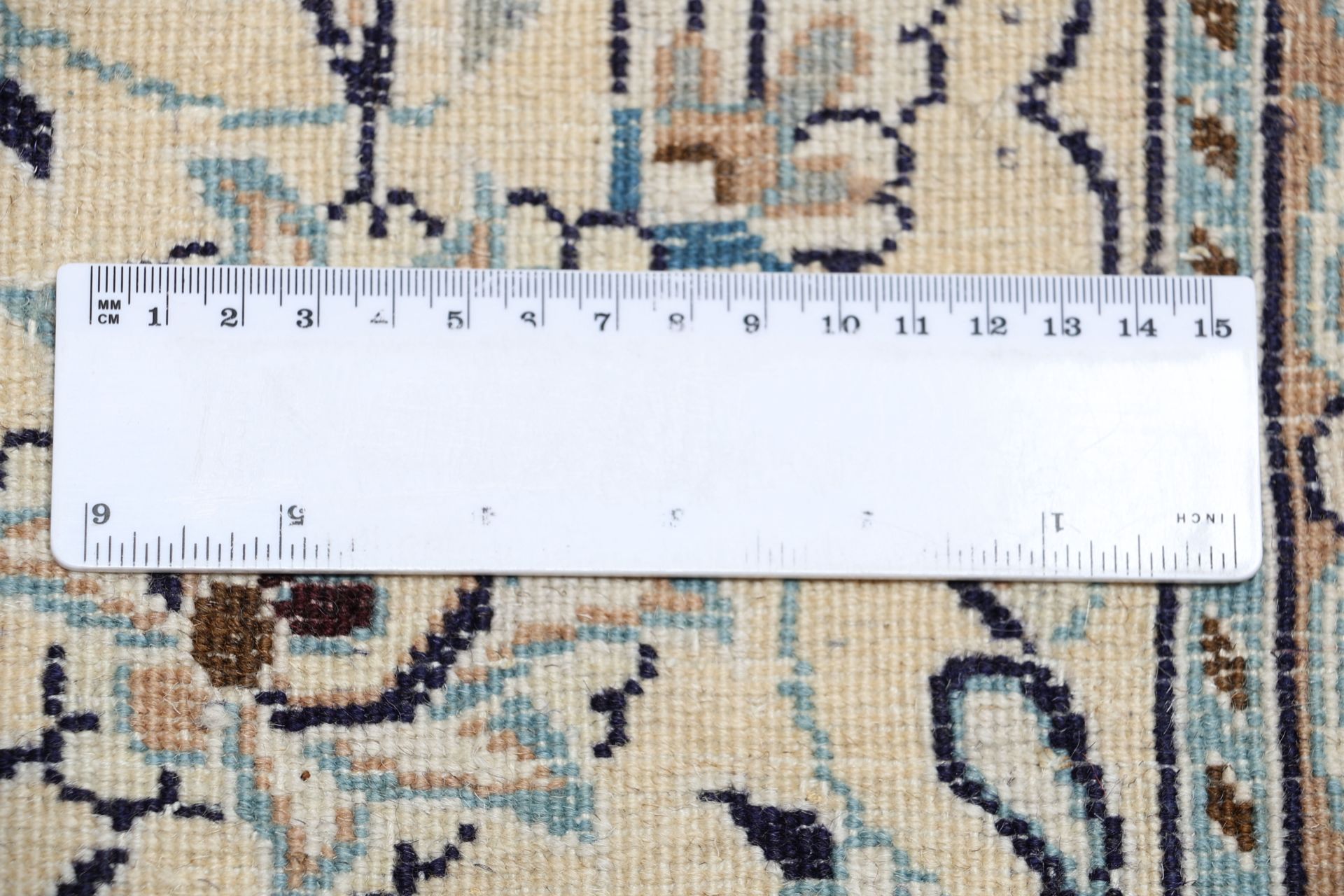 Nain Perserteppich 196 × 306 cm aus Wolle, handgeknüpft