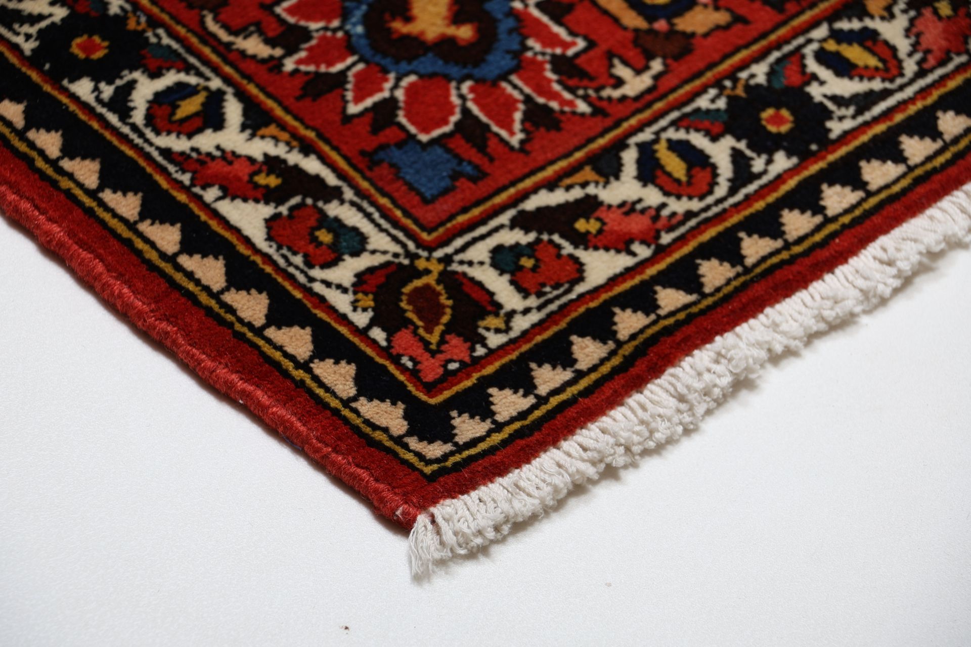 Bakhtiari Perserteppich aus Iran, 215 × 323 cm