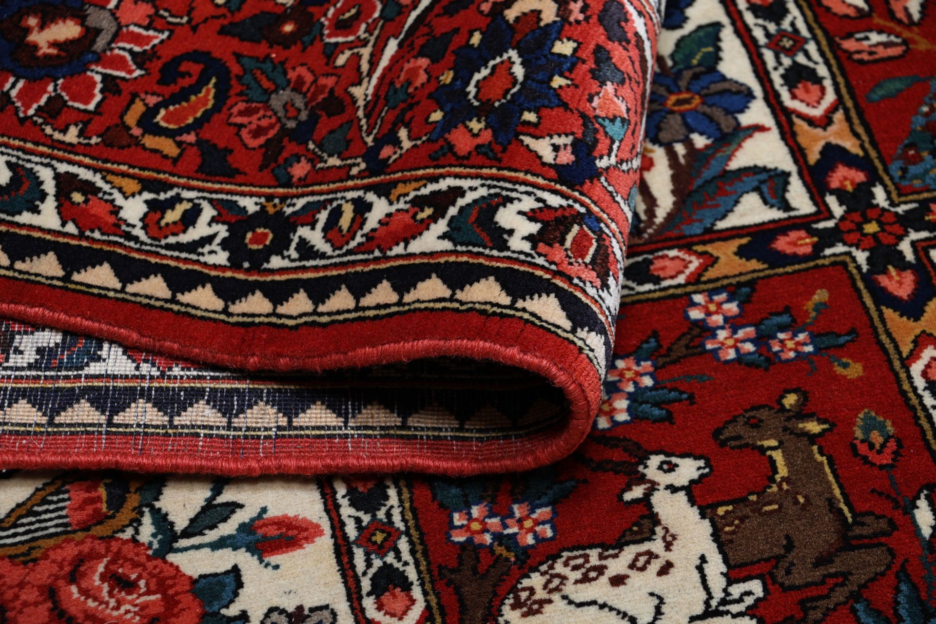 Bakhtiari Perserteppich aus Iran, 215 × 323 cm
