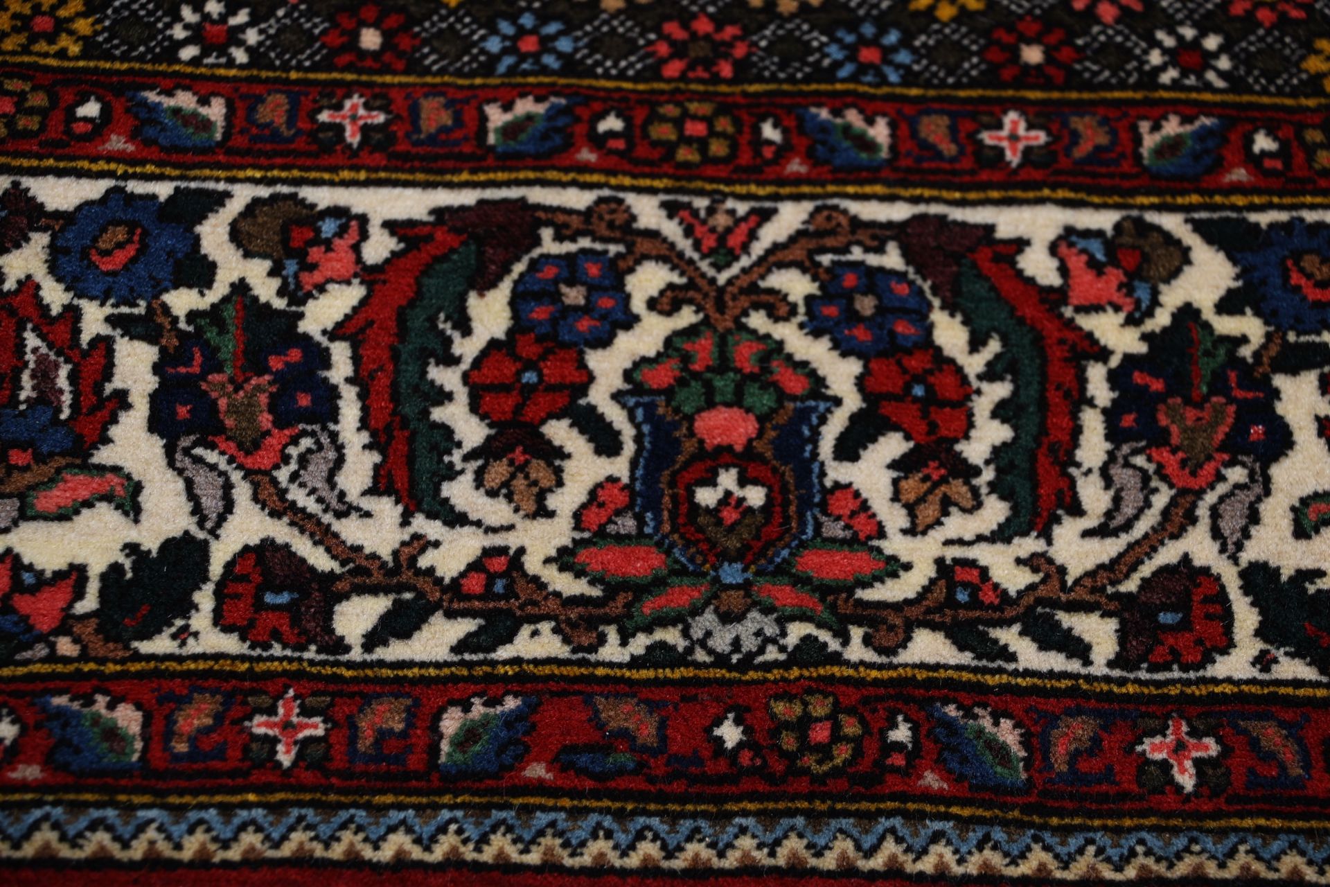 Bakhtiari Perserteppich aus Iran, 200 × 303 cm