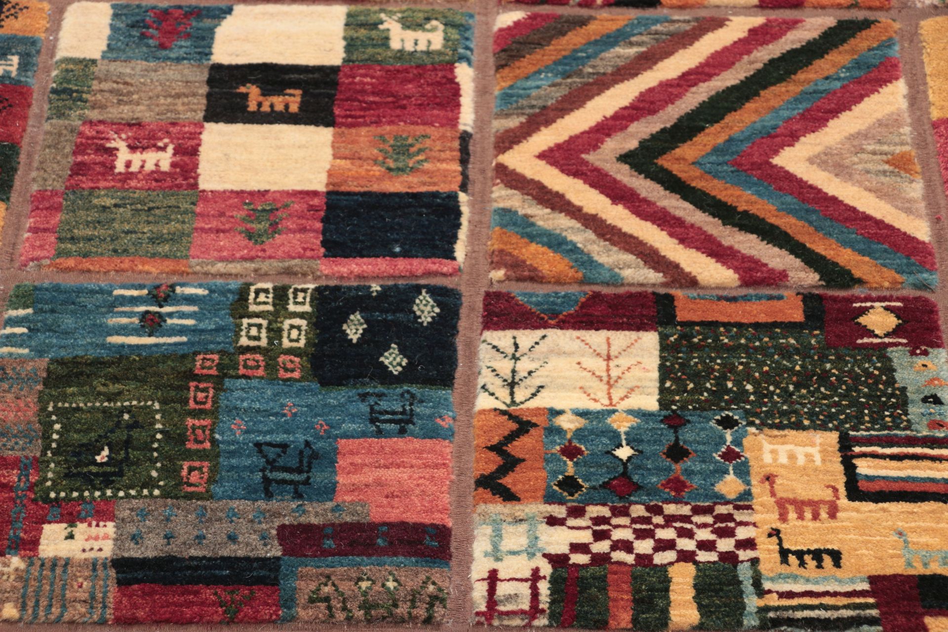 gabbeh-perserteppich-204-x-310-cm-schurwolle-handgeknupft-gemutlich-2 Gabbeh Perserteppich aus Iran, 204 × 310 cm