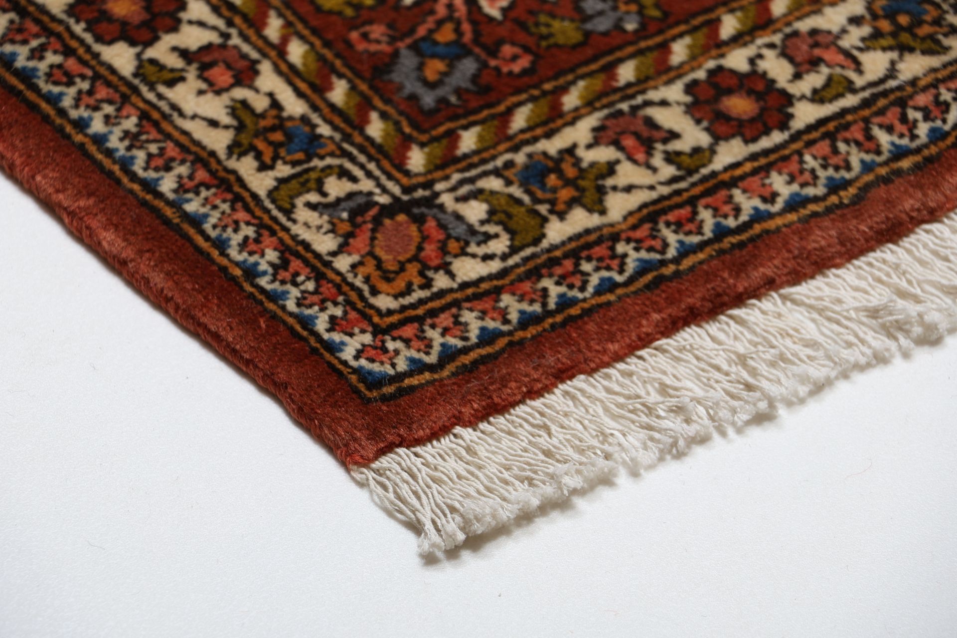 Bakhtiari Perserteppich 203 × 308 cm aus Wolle, handgeknüpft