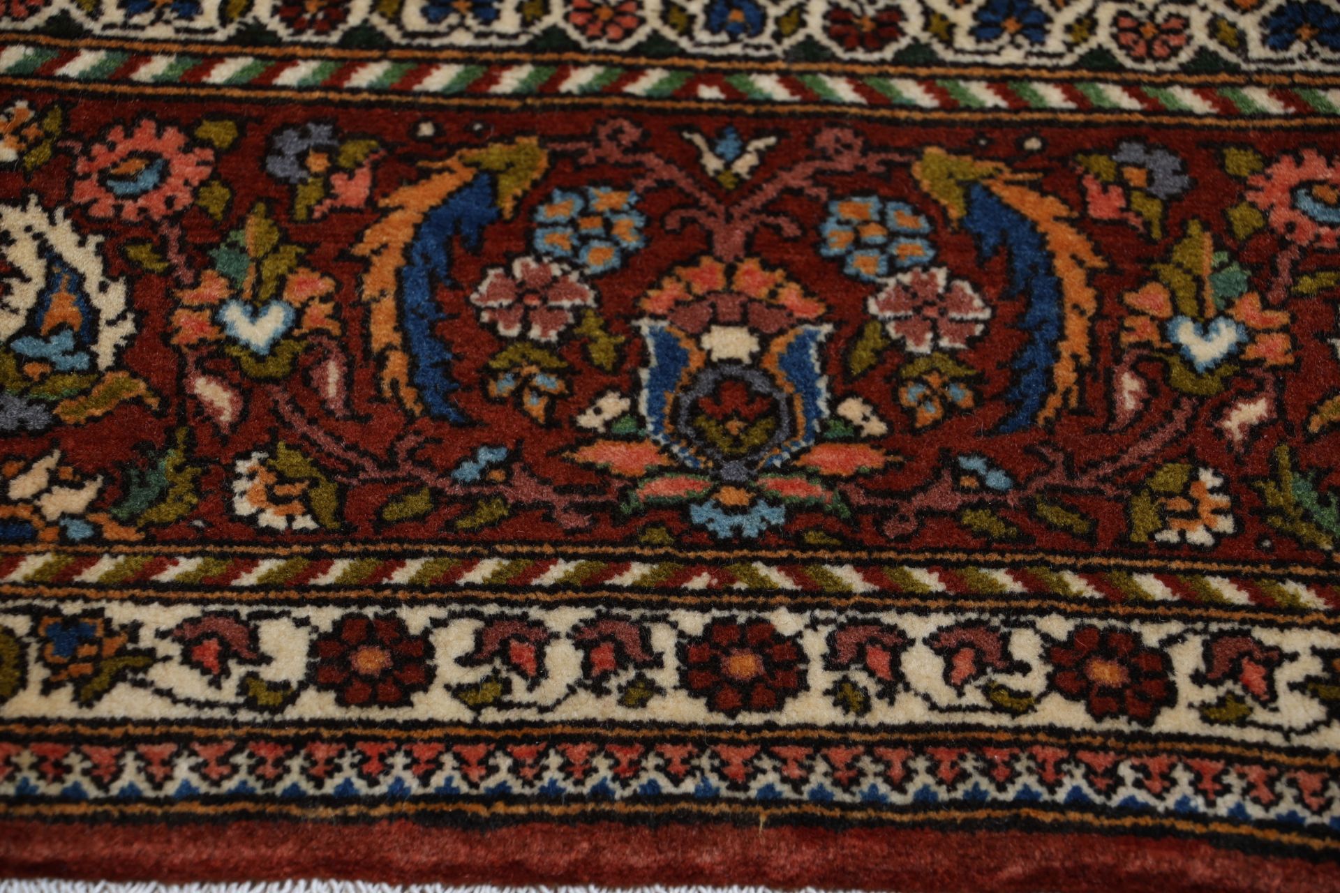Bakhtiari Perserteppich 203 × 308 cm aus Wolle, handgeknüpft