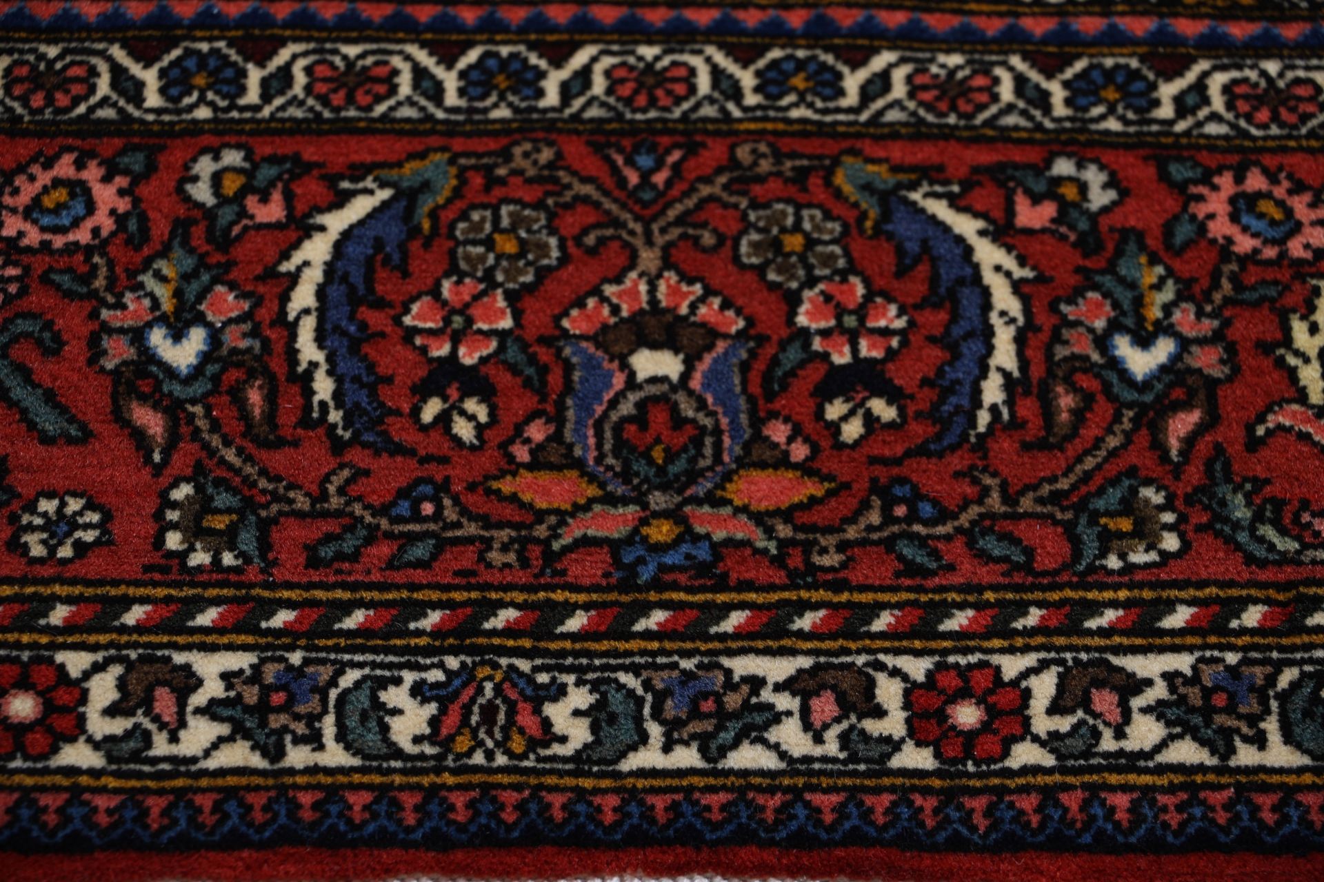 Handgeknüpfter Bakhtiari Perserteppich 208 × 300 cm