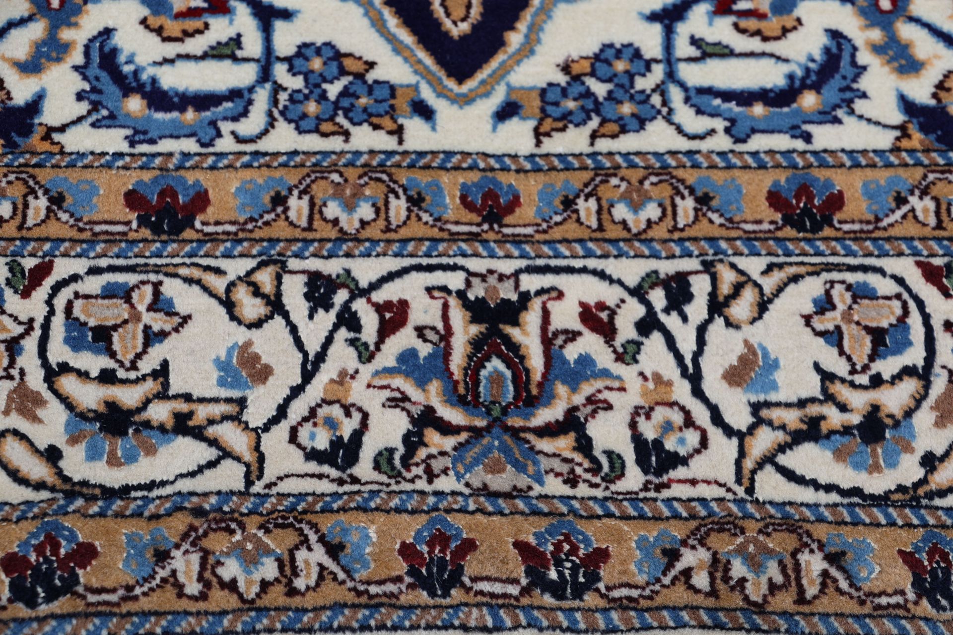 perserteppich-nain-195-x-285-cm-schurwolle-handgeknupft-exklusiv-6 Nain Perserteppich 195 × 285 cm aus Wolle, handgeknüpft