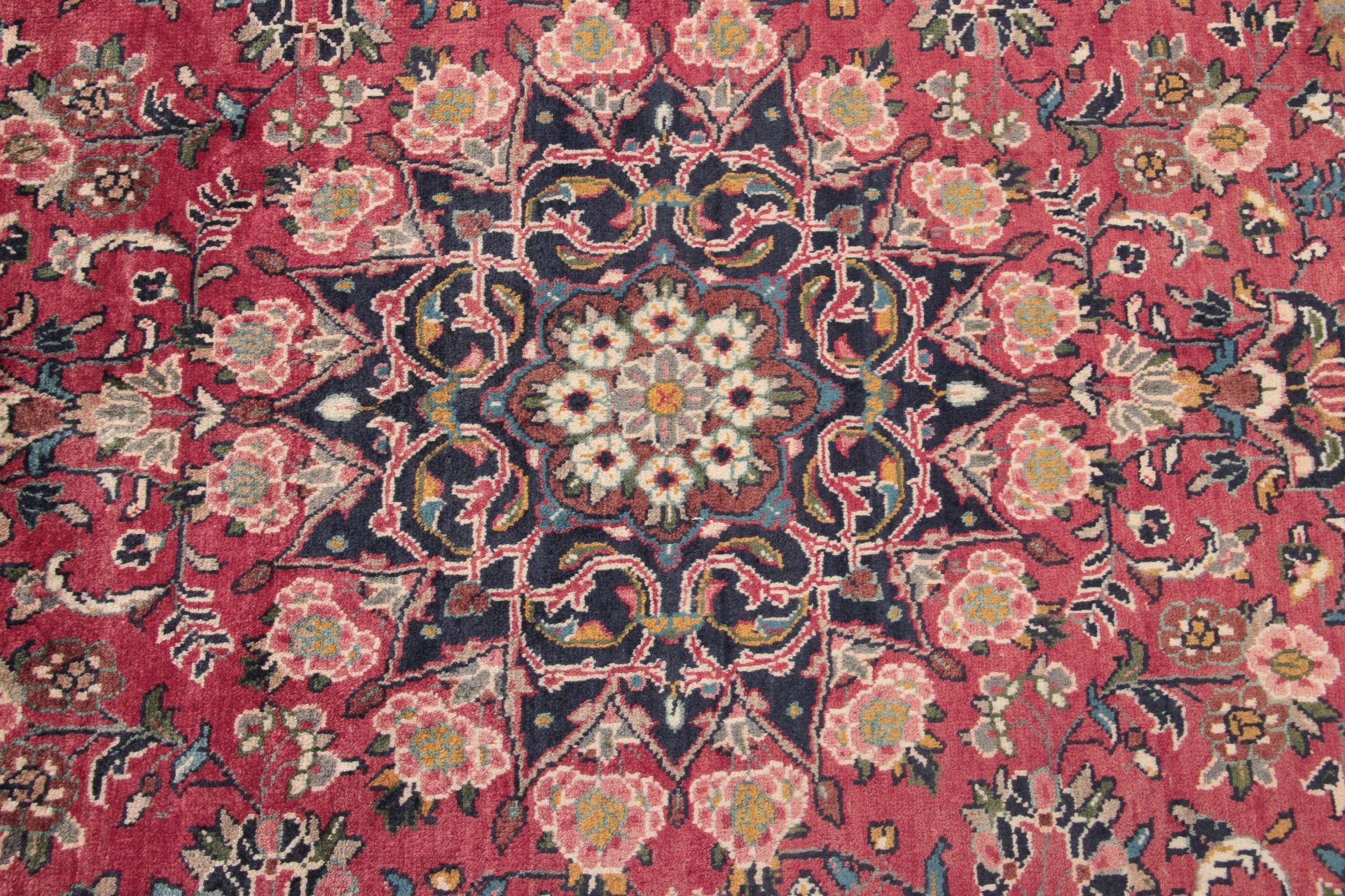 Handgeknüpfter Perserteppich 210 × 305 cm