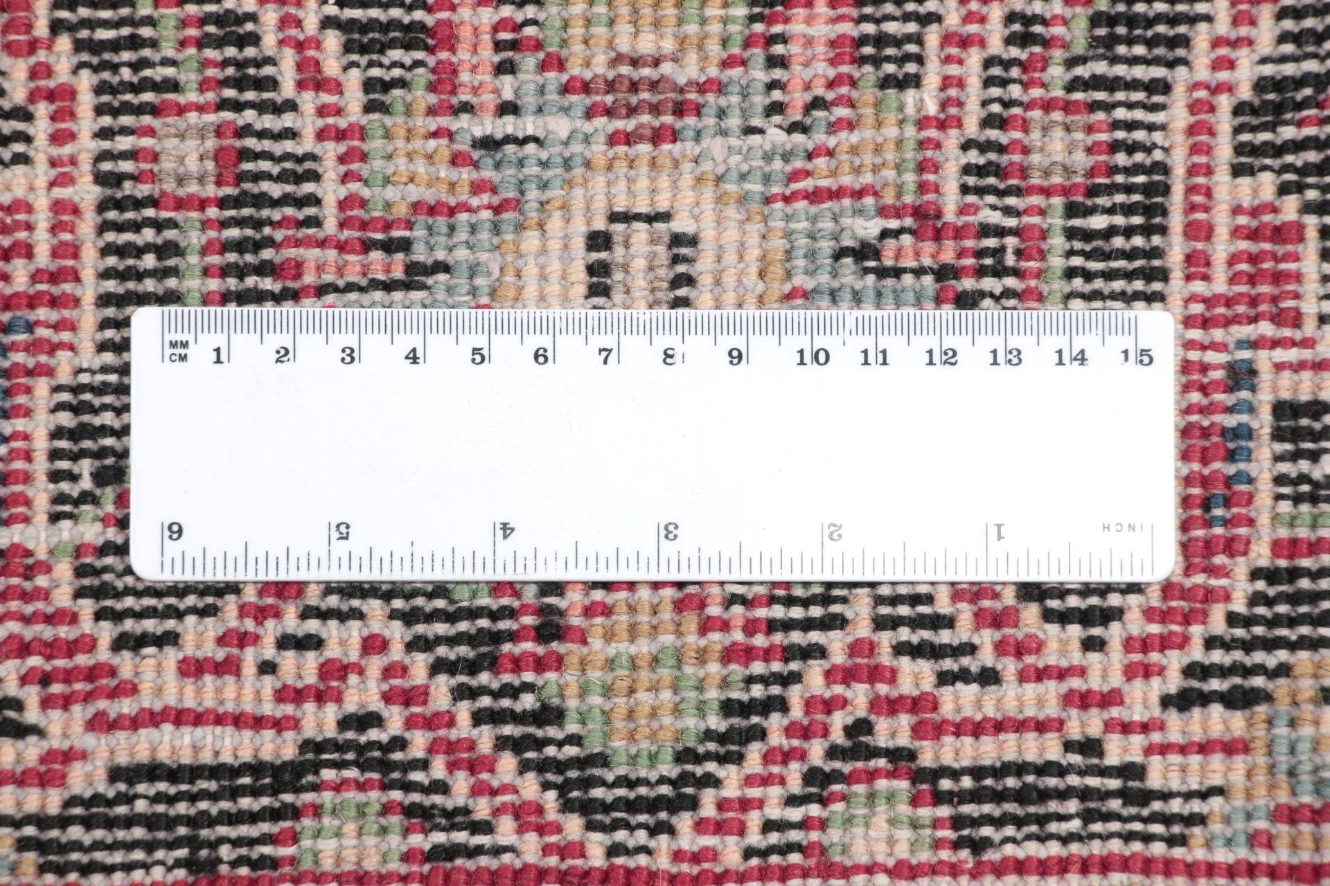 Perserteppich aus Iran, 220 × 324 cm