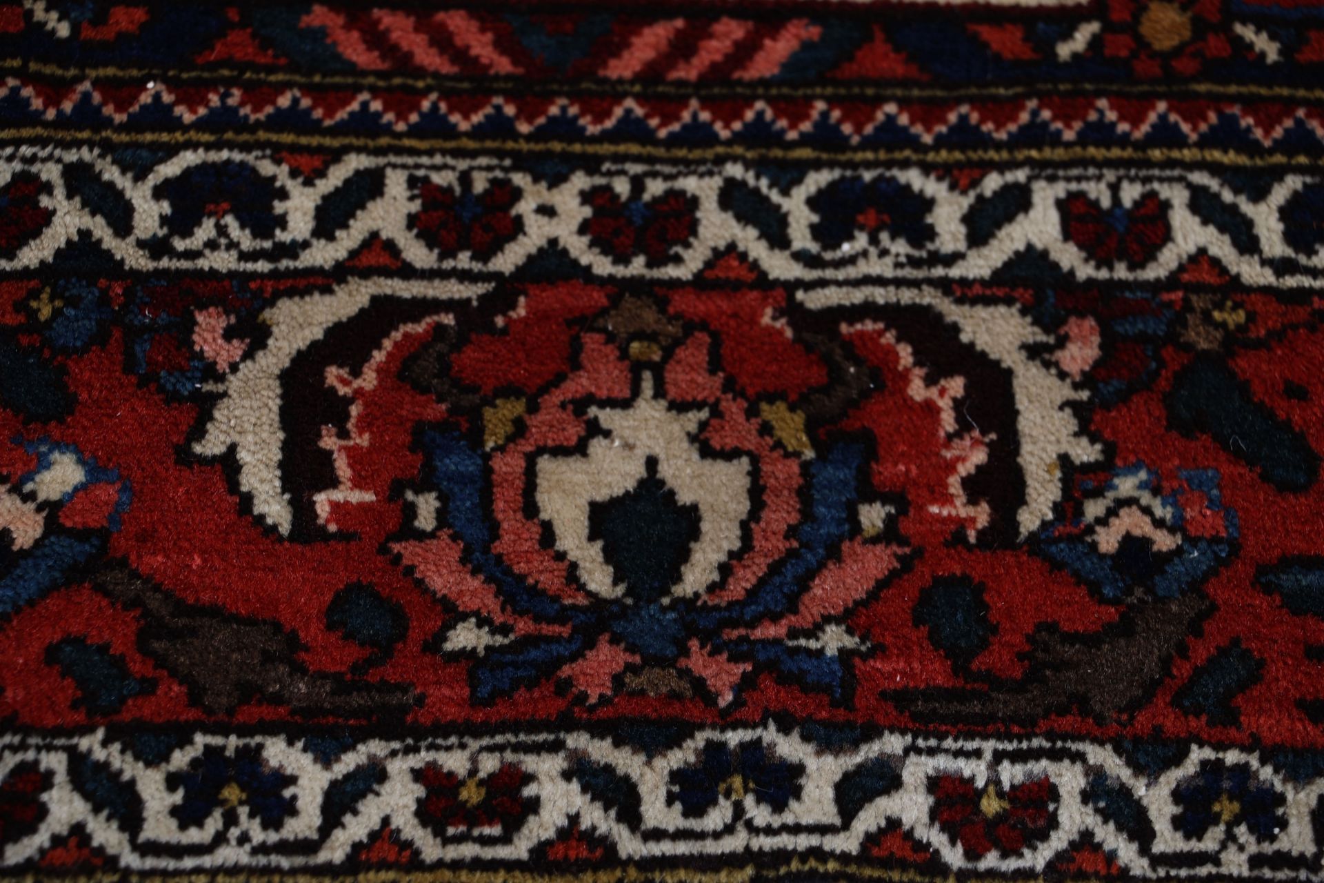 Handgeknüpfter Bakhtiari Perserteppich 210 × 312 cm