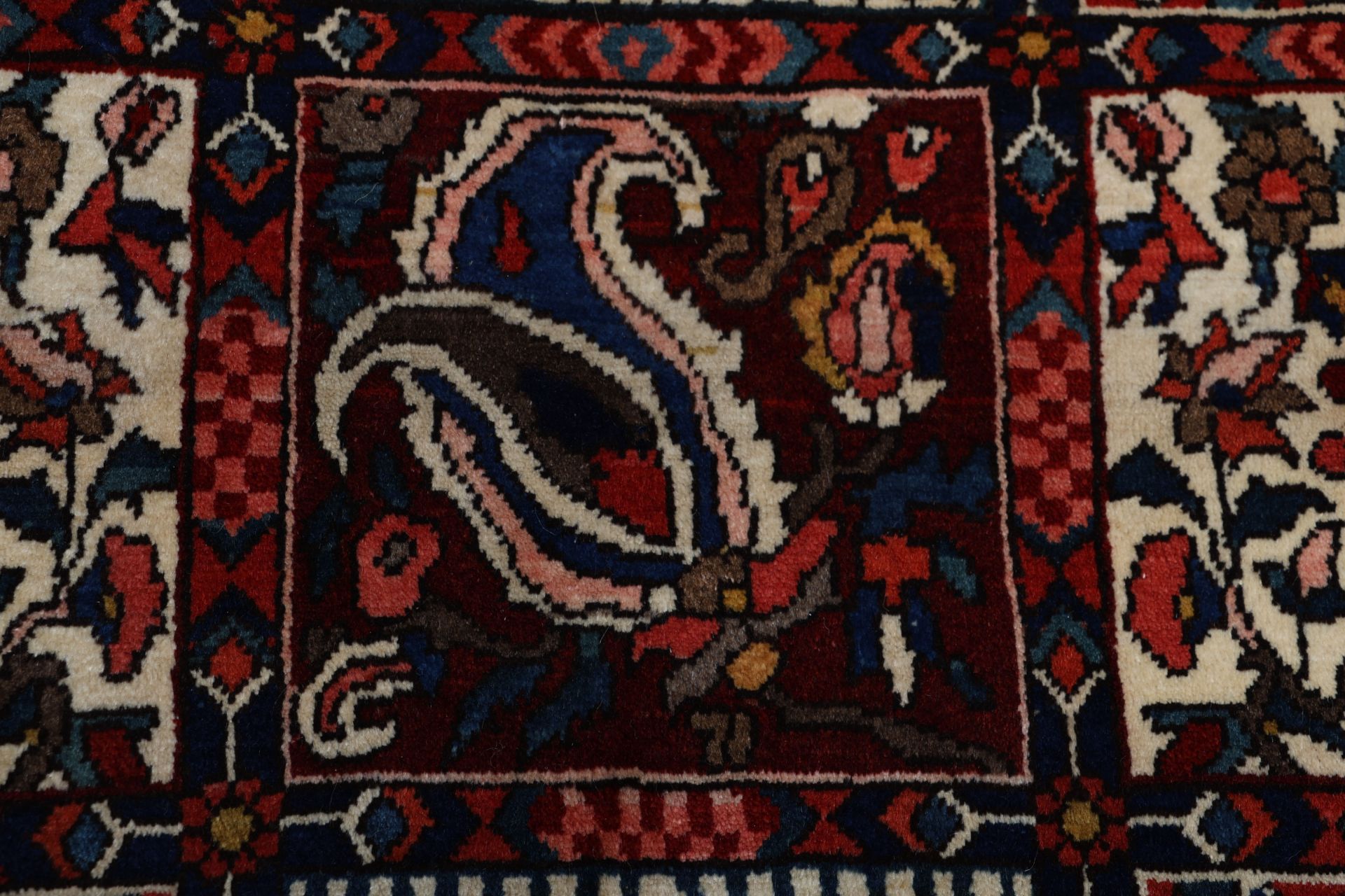 Handgeknüpfter Bakhtiari Perserteppich 210 × 312 cm