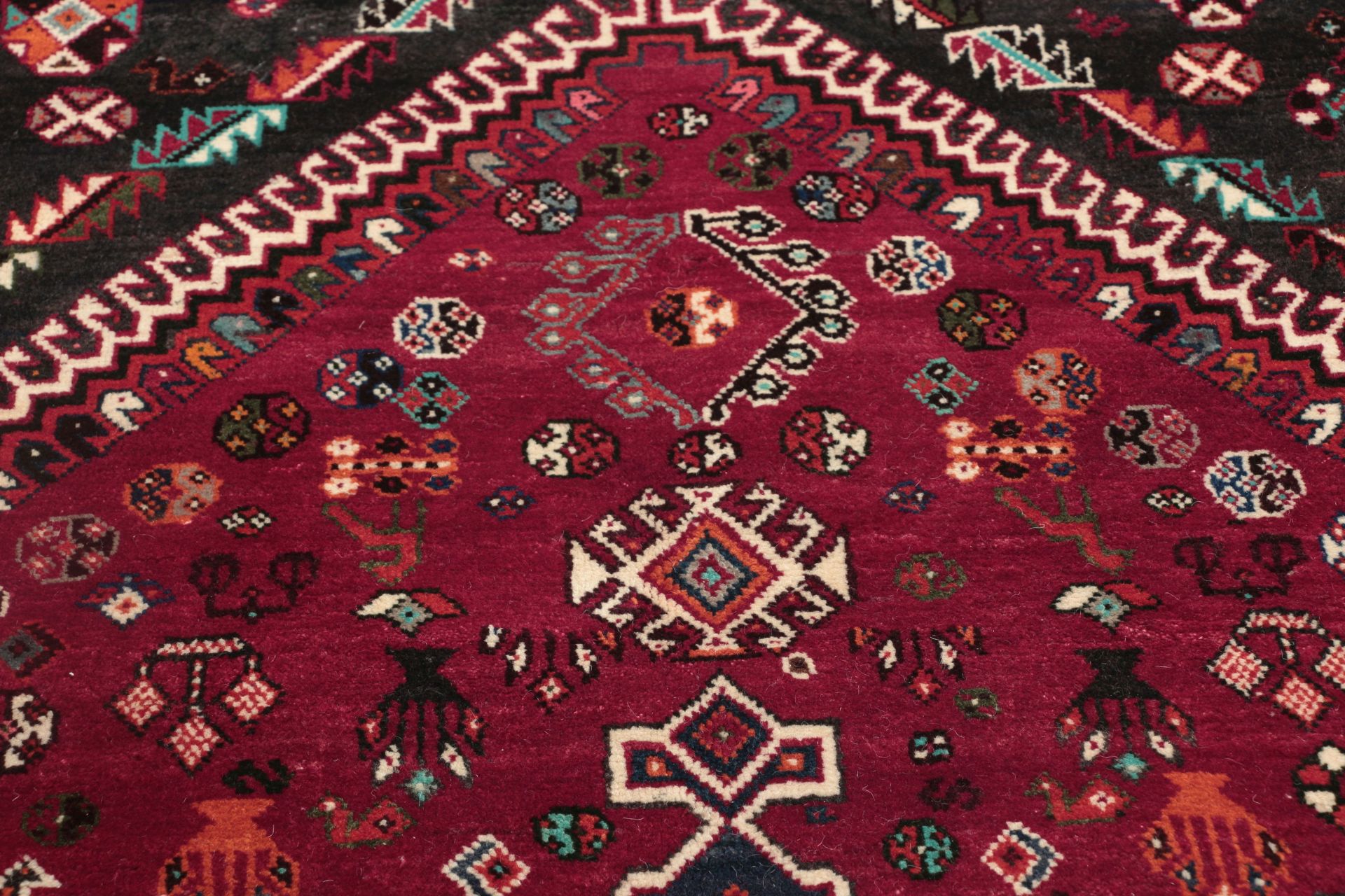 Qashqai Perserteppich 177 × 275 cm aus Wolle, handgeknüpft