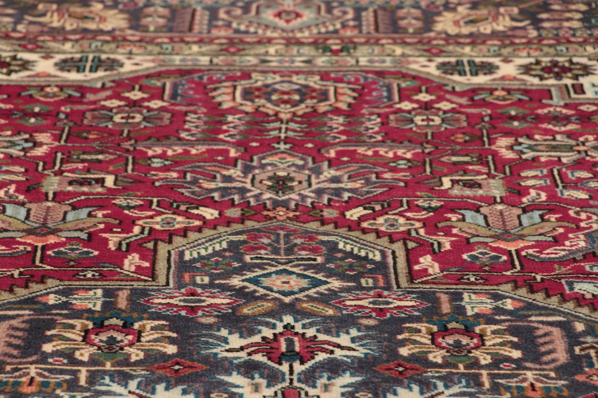 Handgeknüpfter Täbriz Perserteppich, 200 × 290 cm