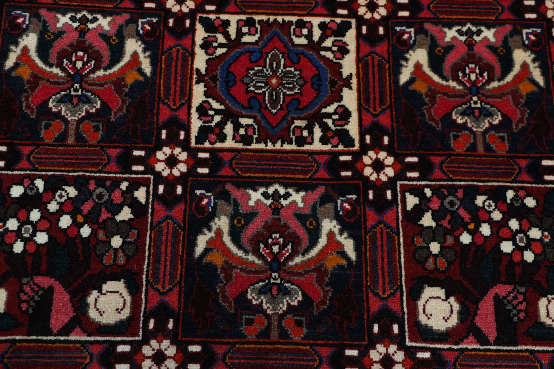 Bakhtiari Perserteppich aus Iran, 205 × 300 cm