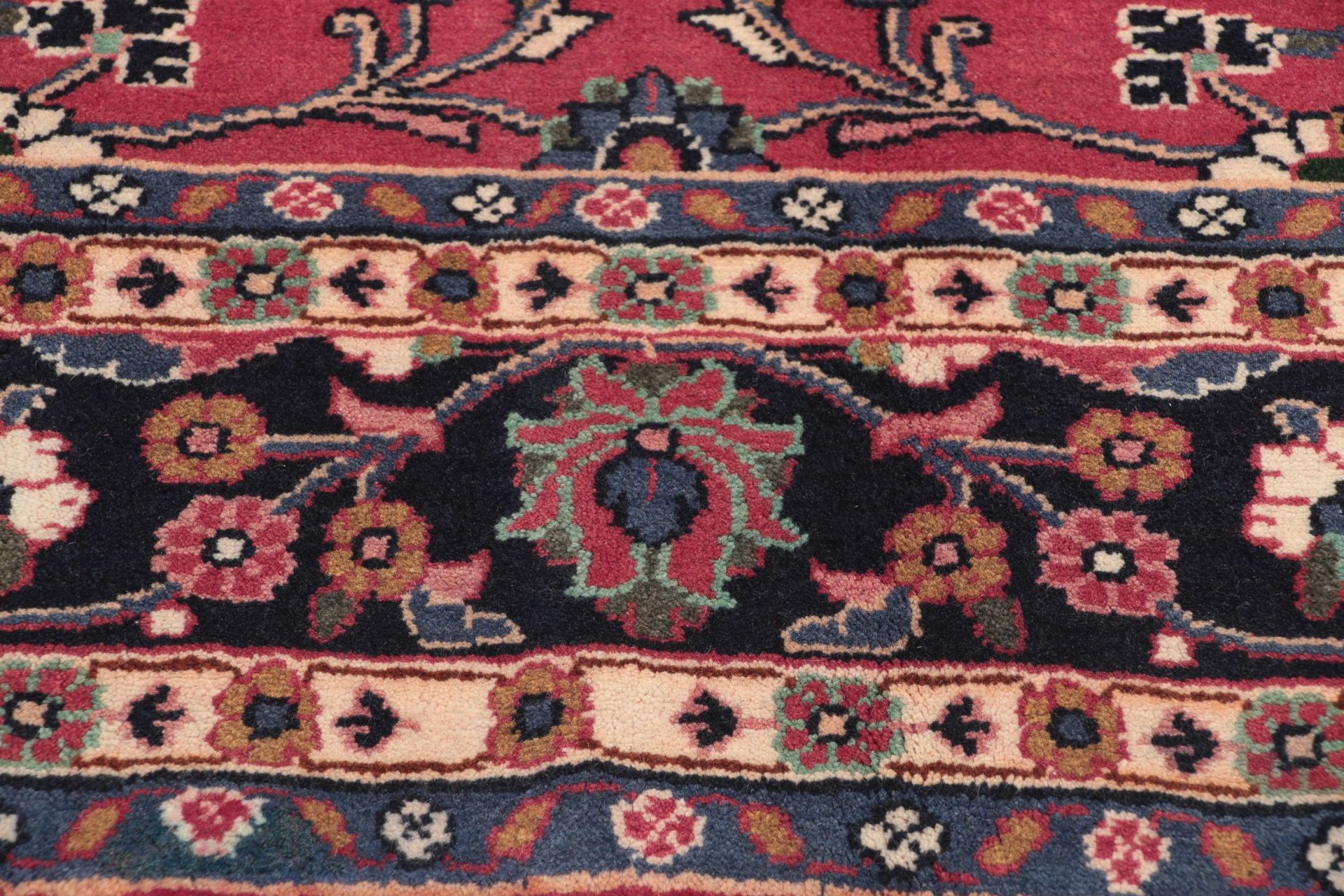 Handgeknüpfter Hamadan Perserteppich 206 × 287 cm
