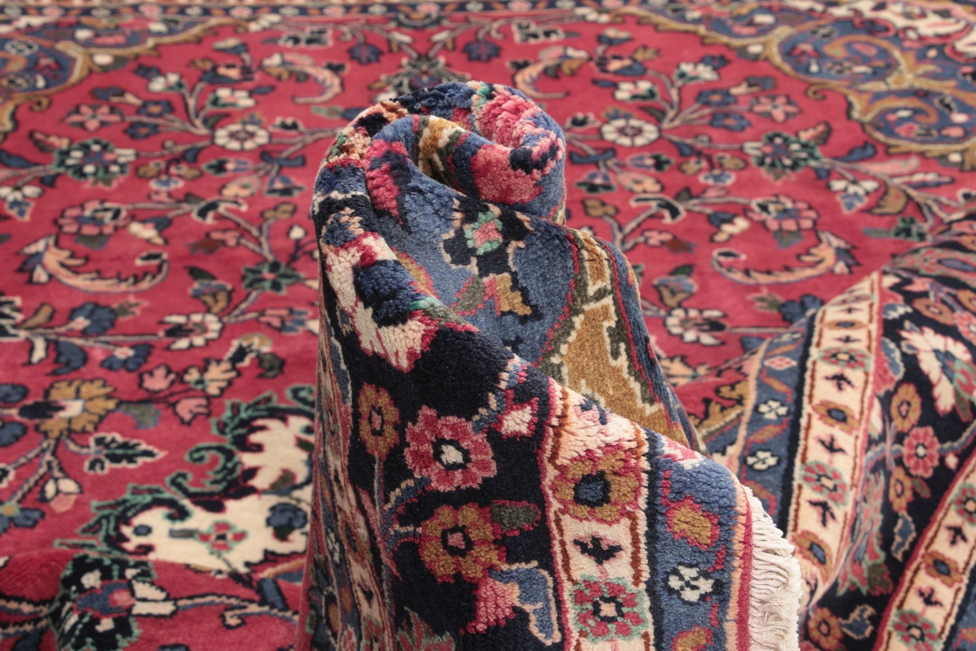 Handgeknüpfter Hamadan Perserteppich 206 × 287 cm