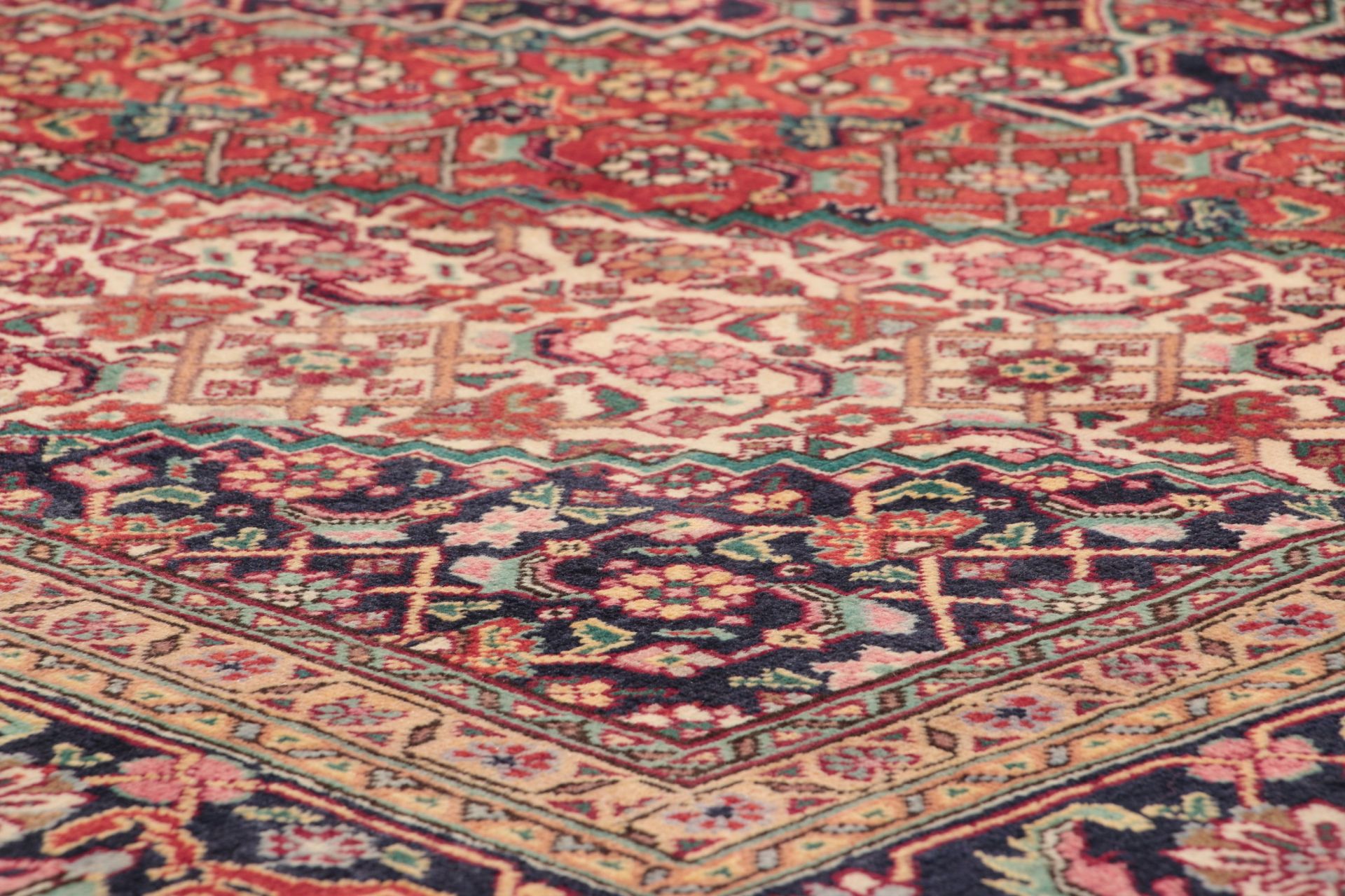 Handgeknüpfter Täbriz Perserteppich, 215 × 300 cm