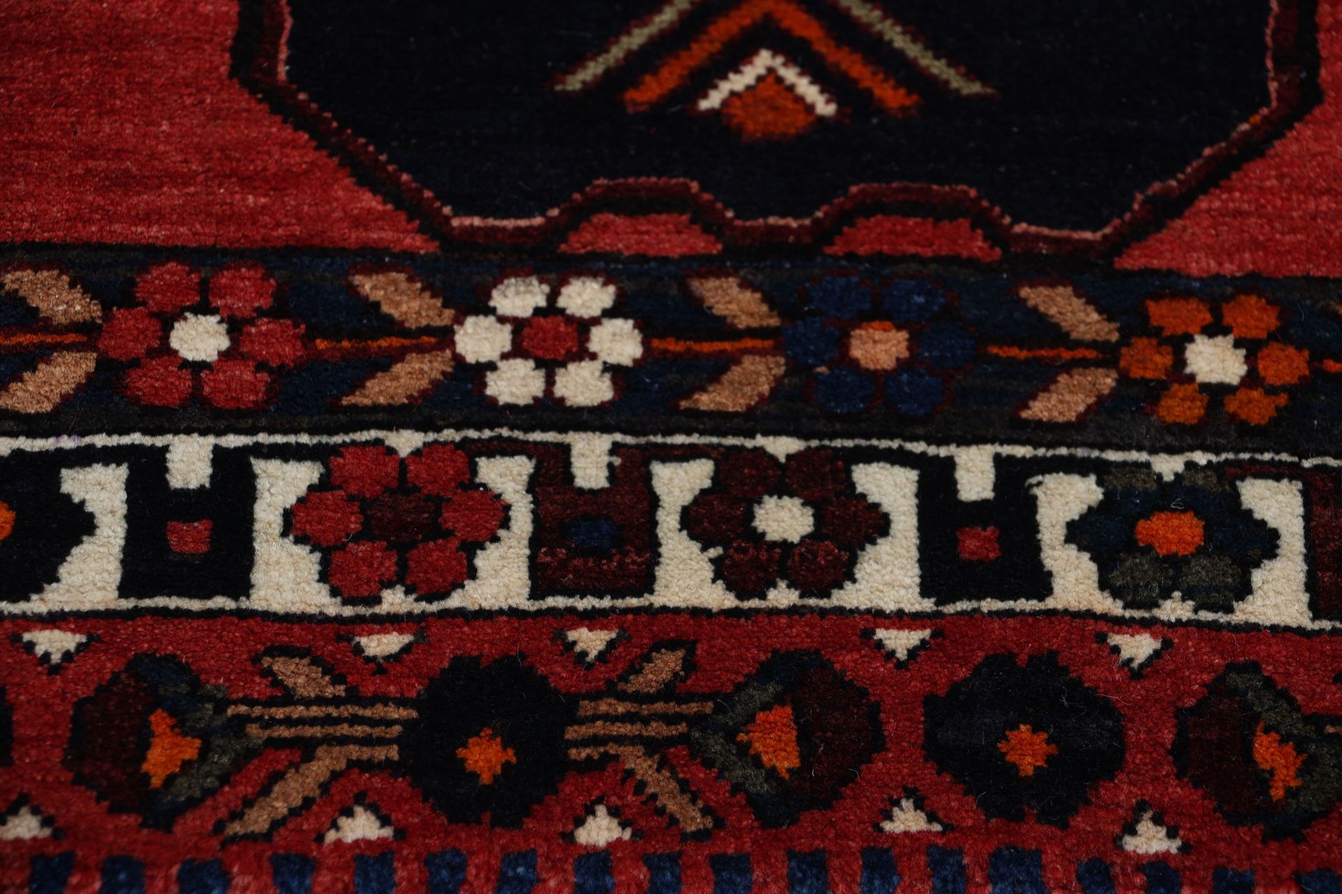 Bakhtiari Perserteppich aus Iran, 210 × 315 cm