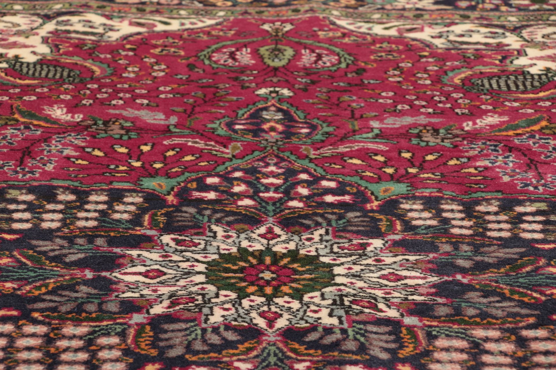 Täbriz Perserteppich aus Iran, 214 × 300 cm