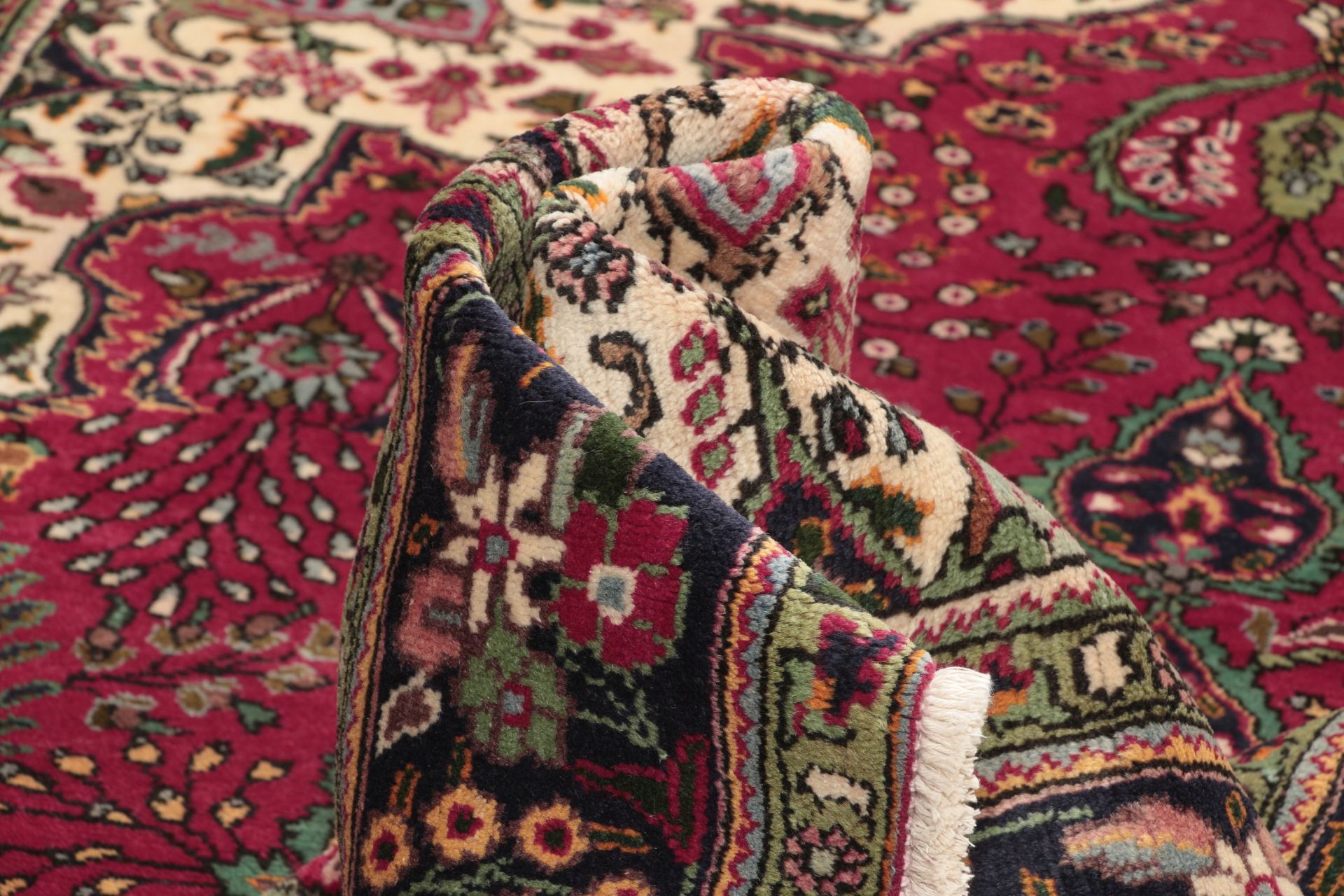 Täbriz Perserteppich aus Iran, 214 × 300 cm