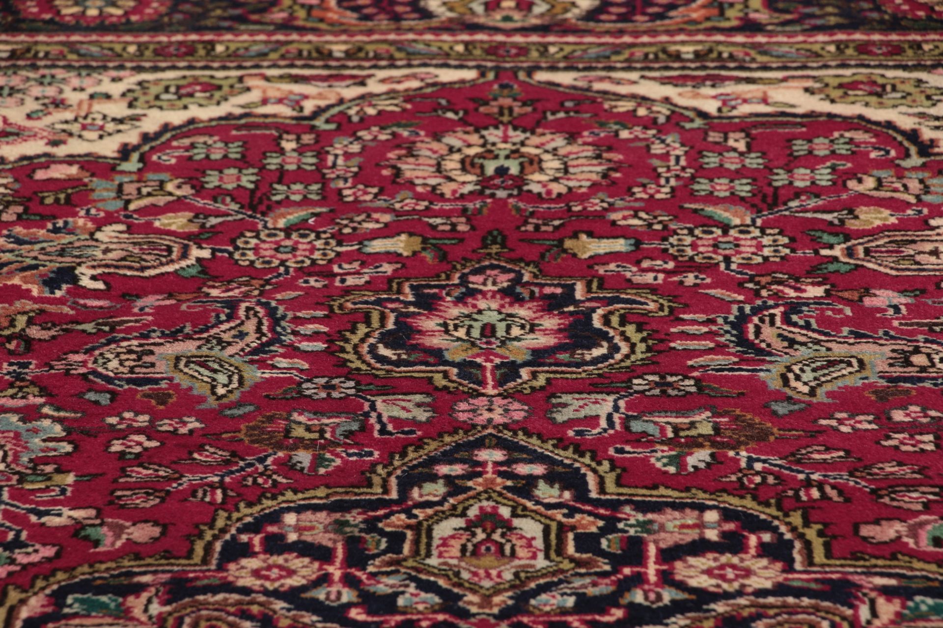 Handgeknüpfter Täbriz Perserteppich, 200 × 296 cm
