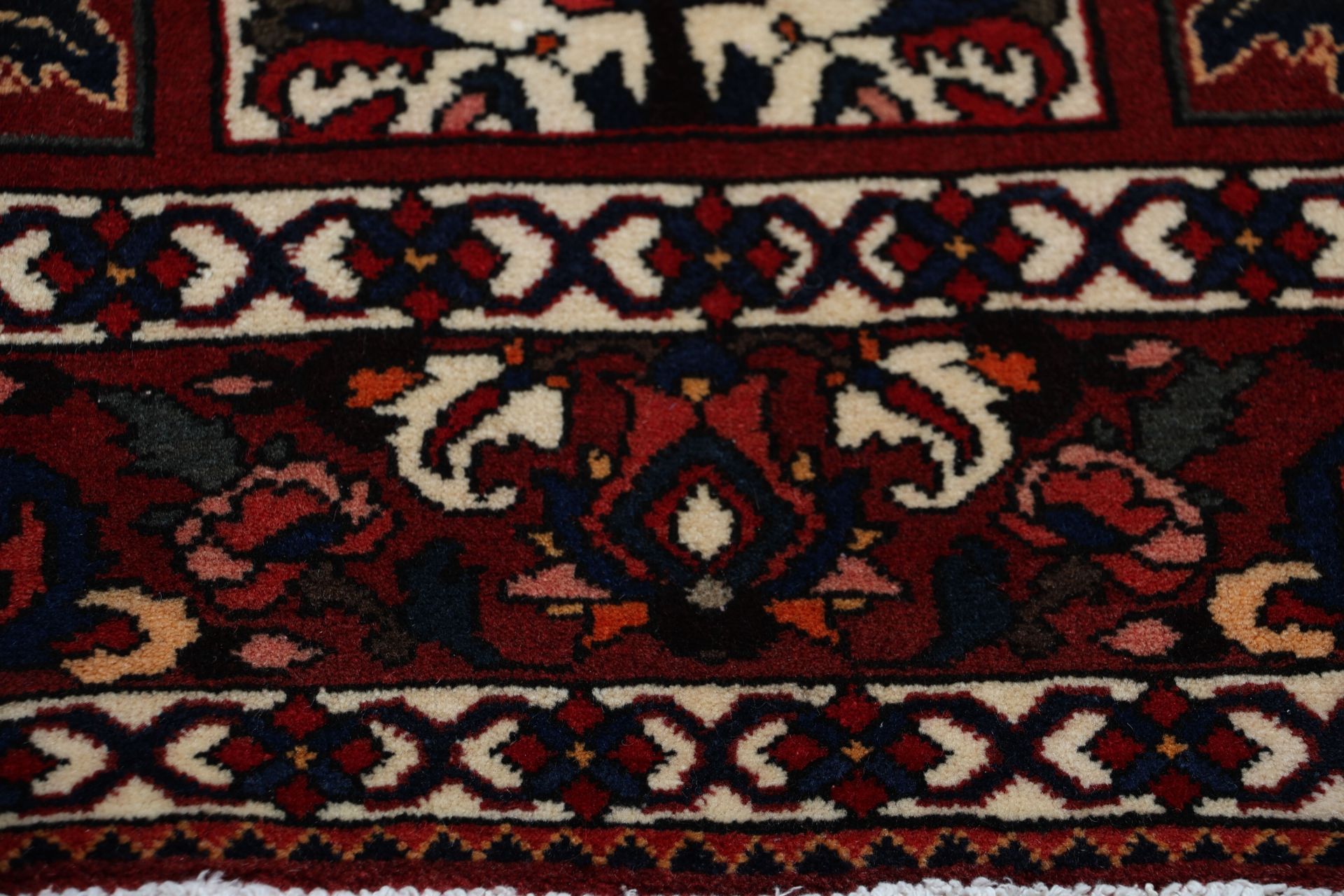 Handgeknüpfter Bakhtiari Perserteppich 200 × 310 cm