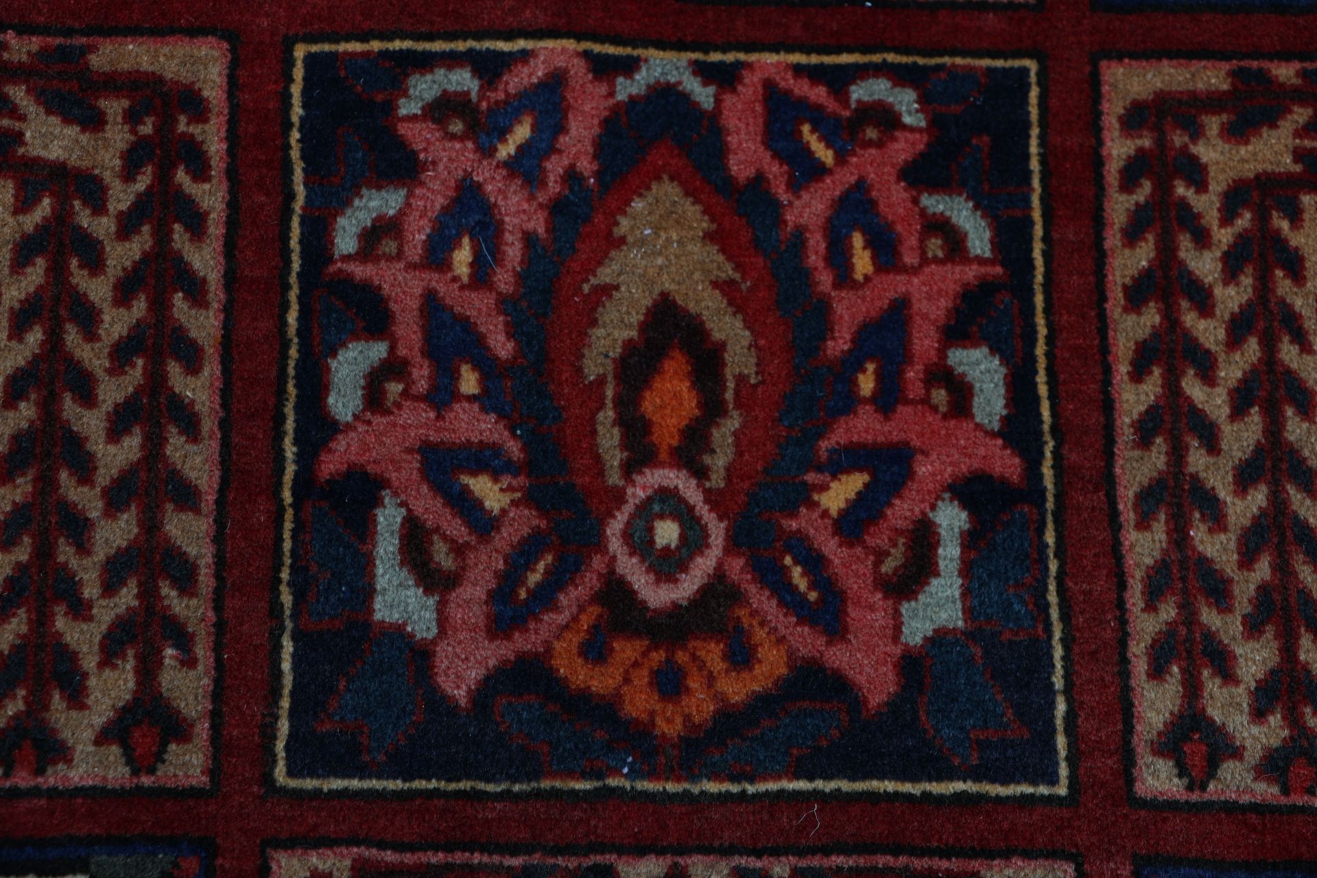 Handgeknüpfter Bakhtiari Perserteppich 200 × 310 cm